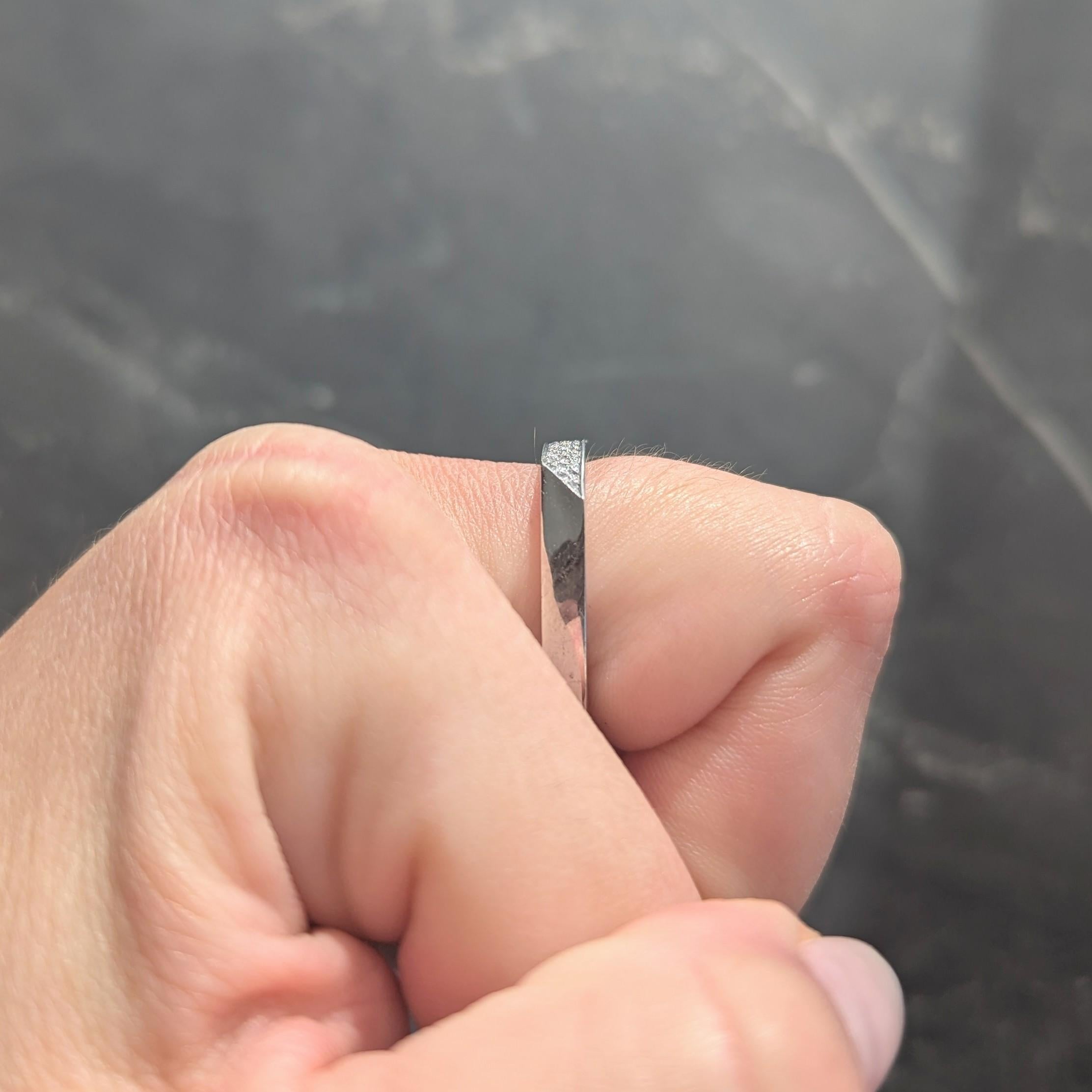 Frank Gehry for Tiffany & Co. 1990, anello con diamante in oro bianco 18 carati a forma di torque quadrato in vendita 5