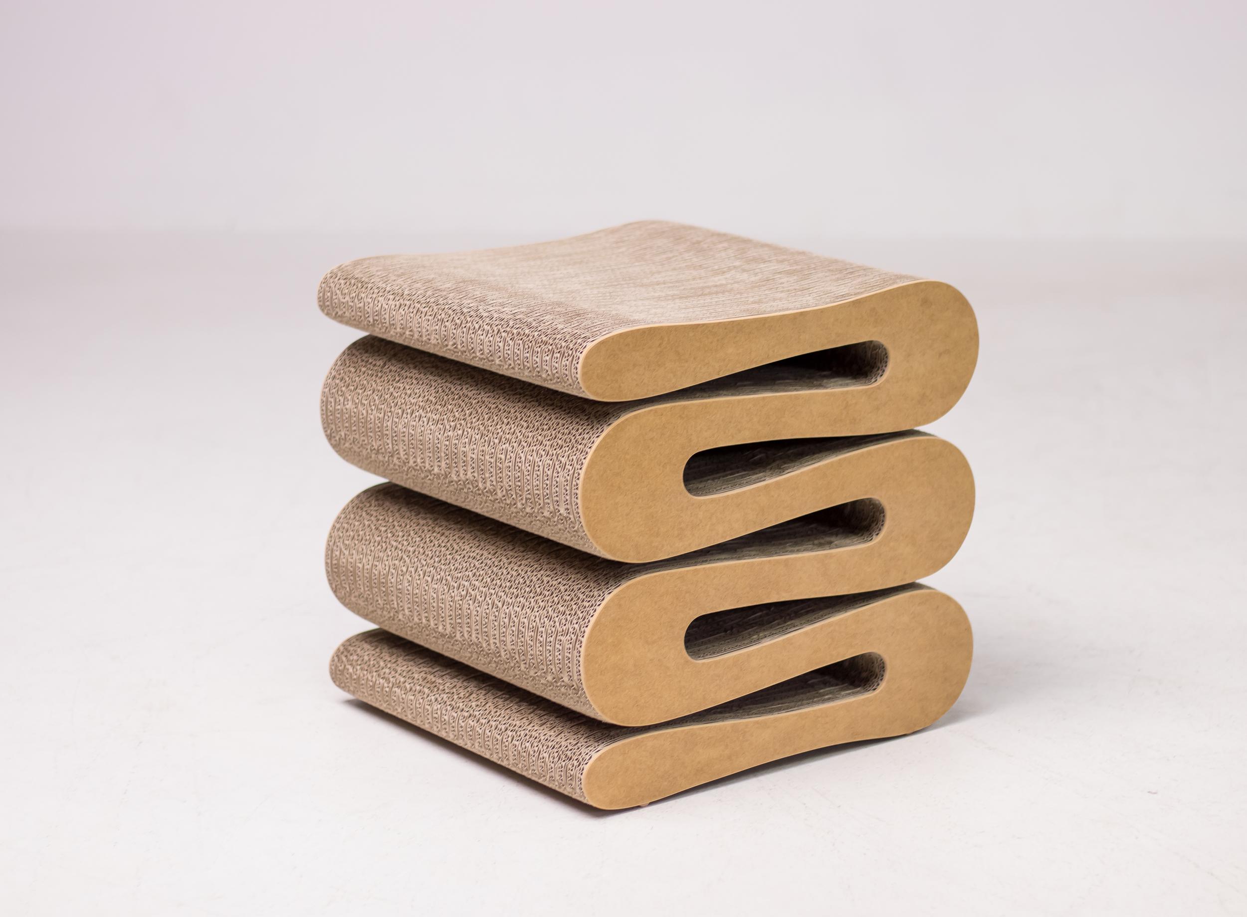 Taburete Frank Gehry Wiggle Estadounidense en venta