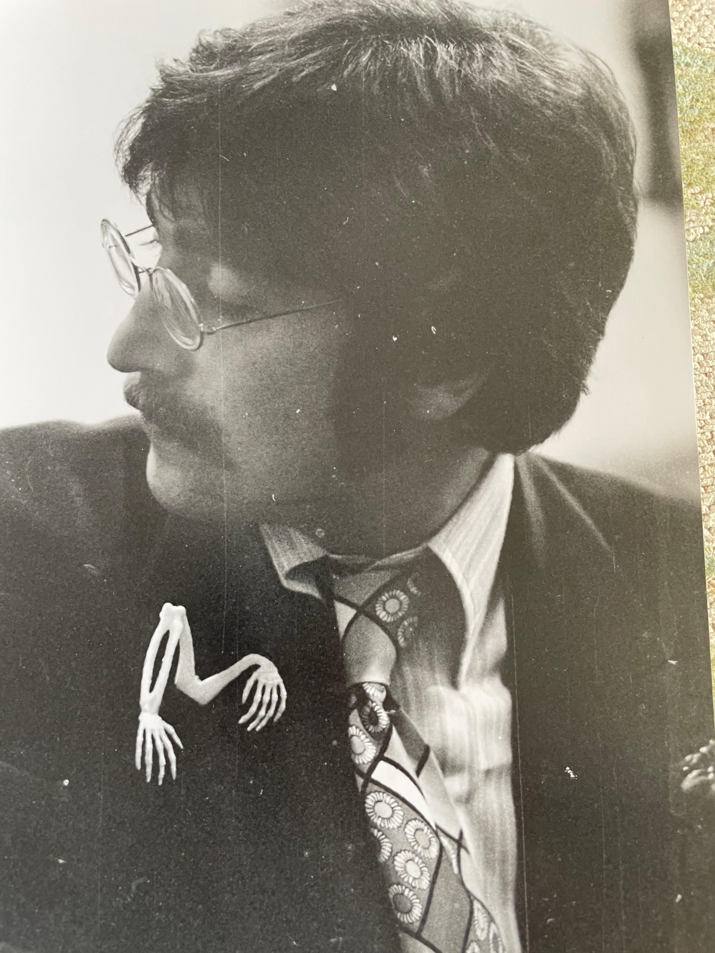 John Lennon in Abbey Rd Studios 1967 b/w Silber gelatine VINTAGE Handdruck im Angebot 1