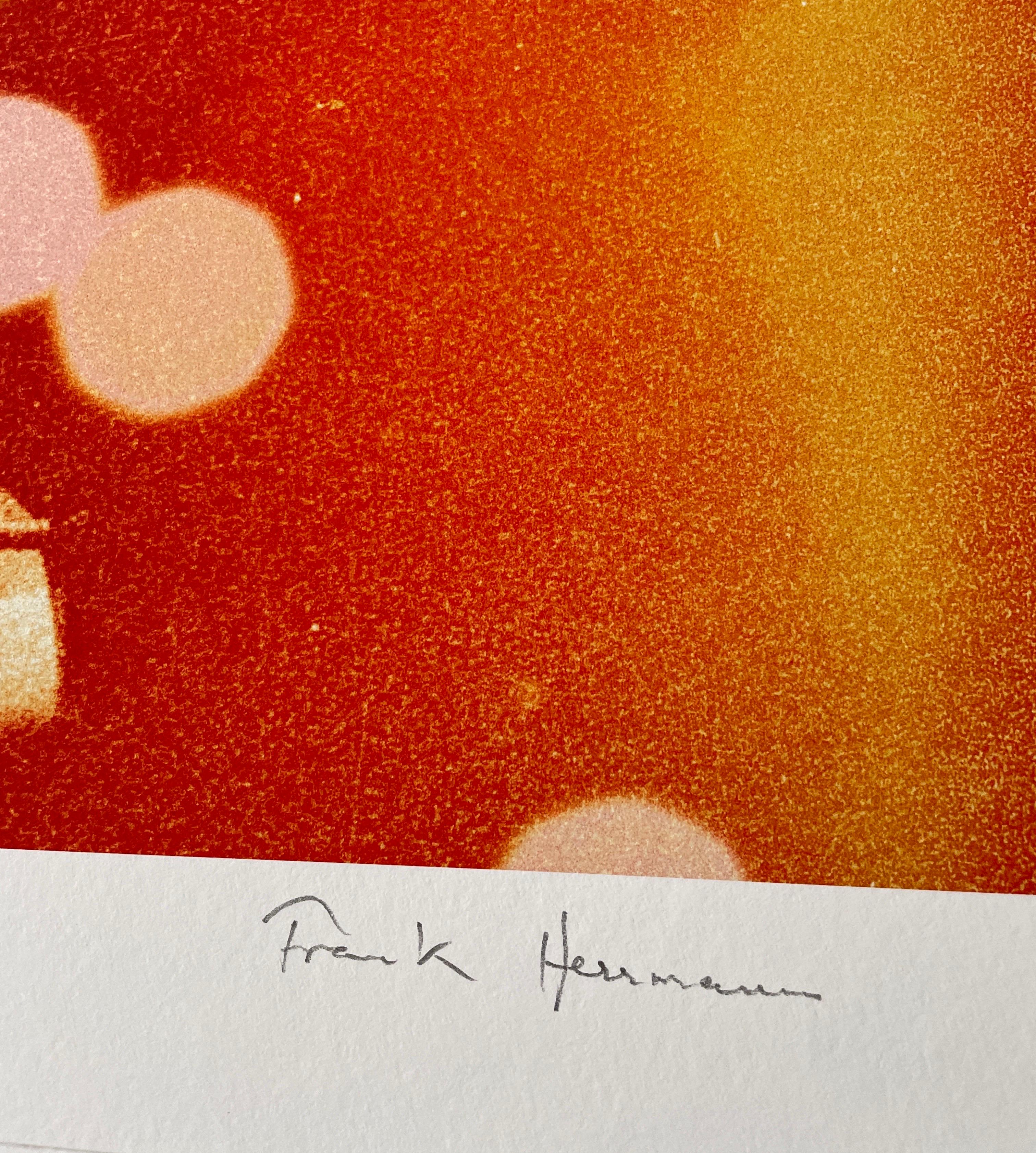 Lennon Light Leak grand format - Beige Color Photograph par Frank Herrmann