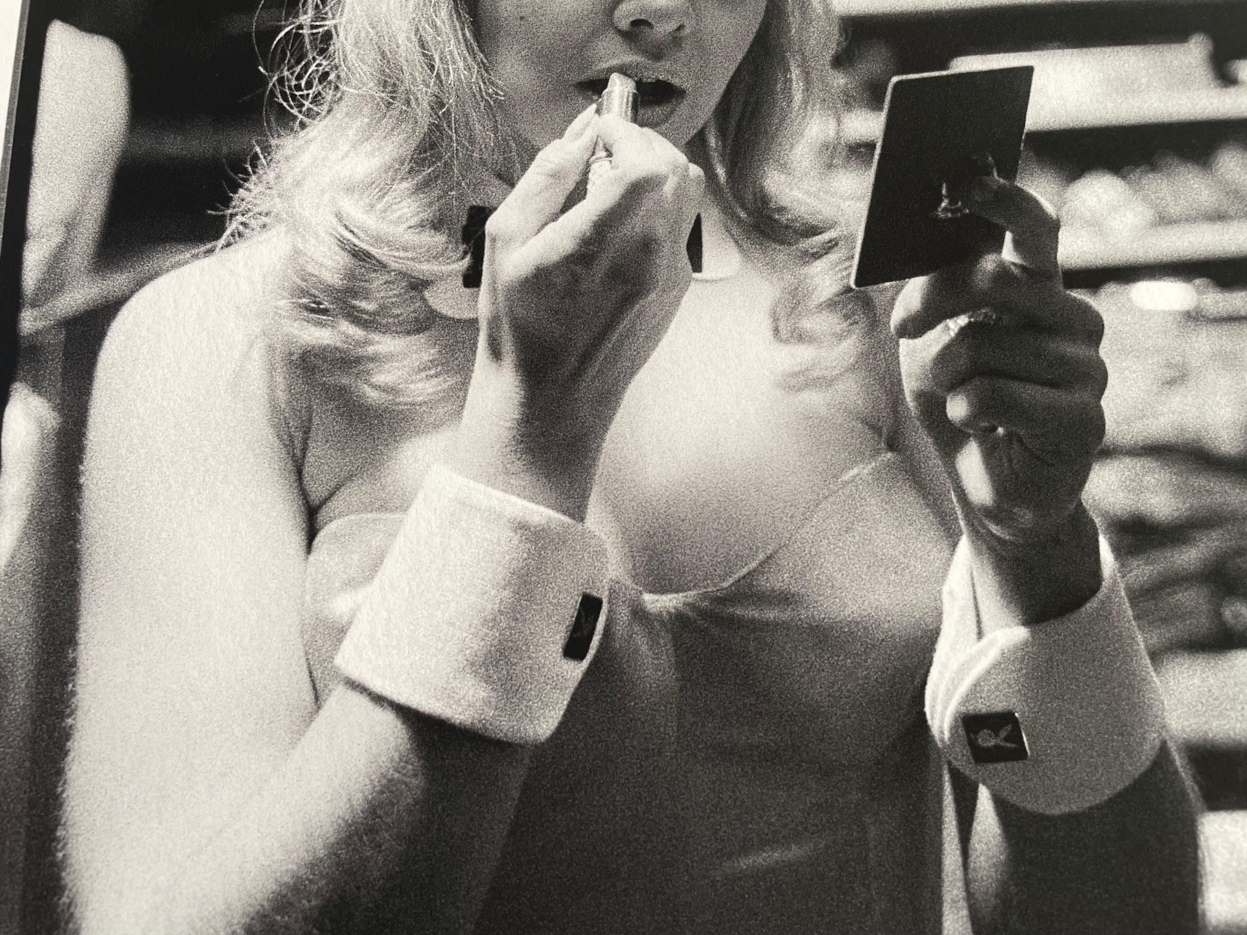 El primer Club Playboy de Londres abrió sus puertas en 1965, tras la legalización del juego en el Reino Unido. Herrmann fue enviado por el Sunday Times para hacer fotos de estilo documental que incluían fotos entre bastidores de las conejitas