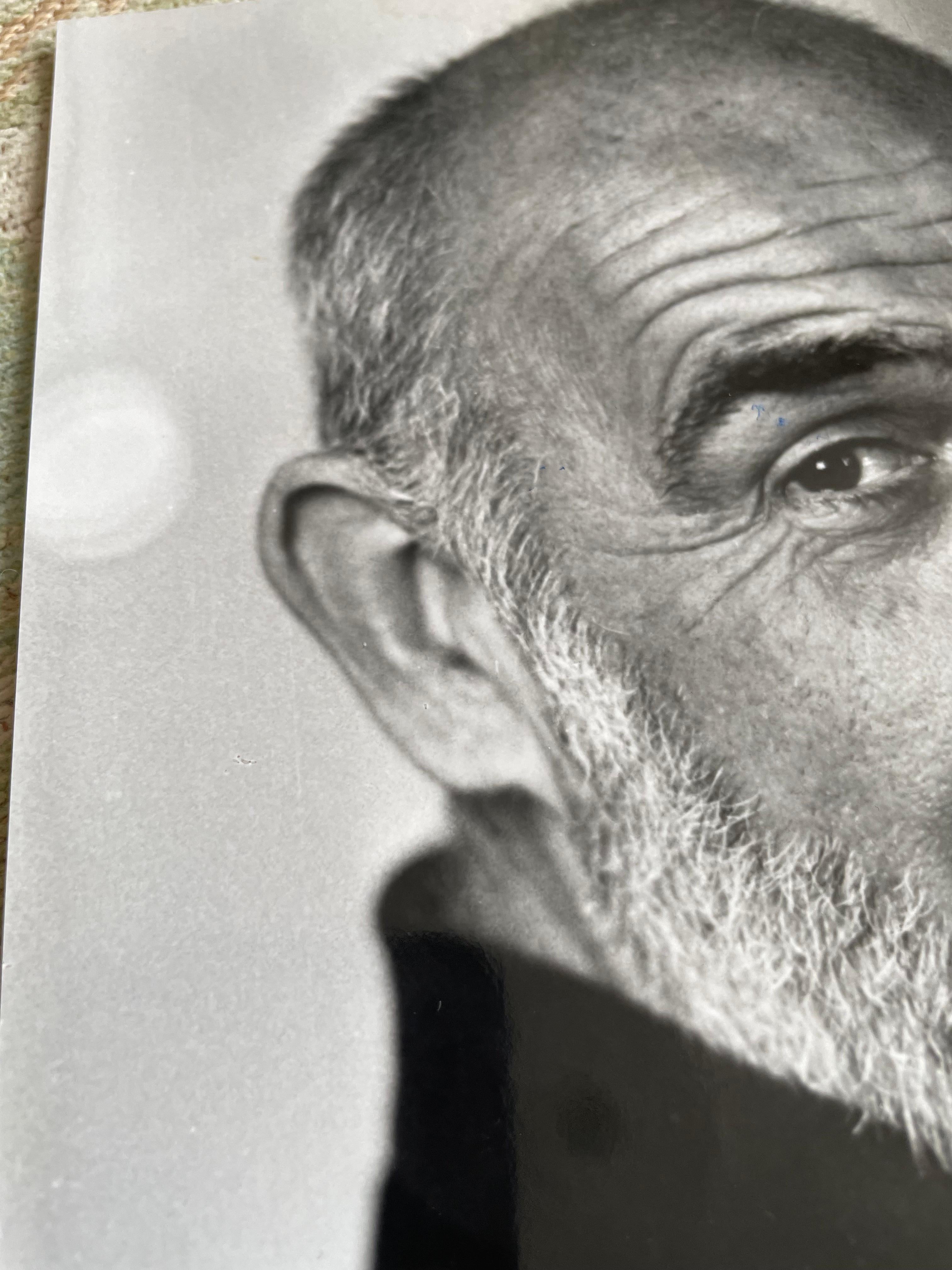Sean Connery im Mayfair Hotel 1980er Jahre b/w Silberdruck im Angebot 3