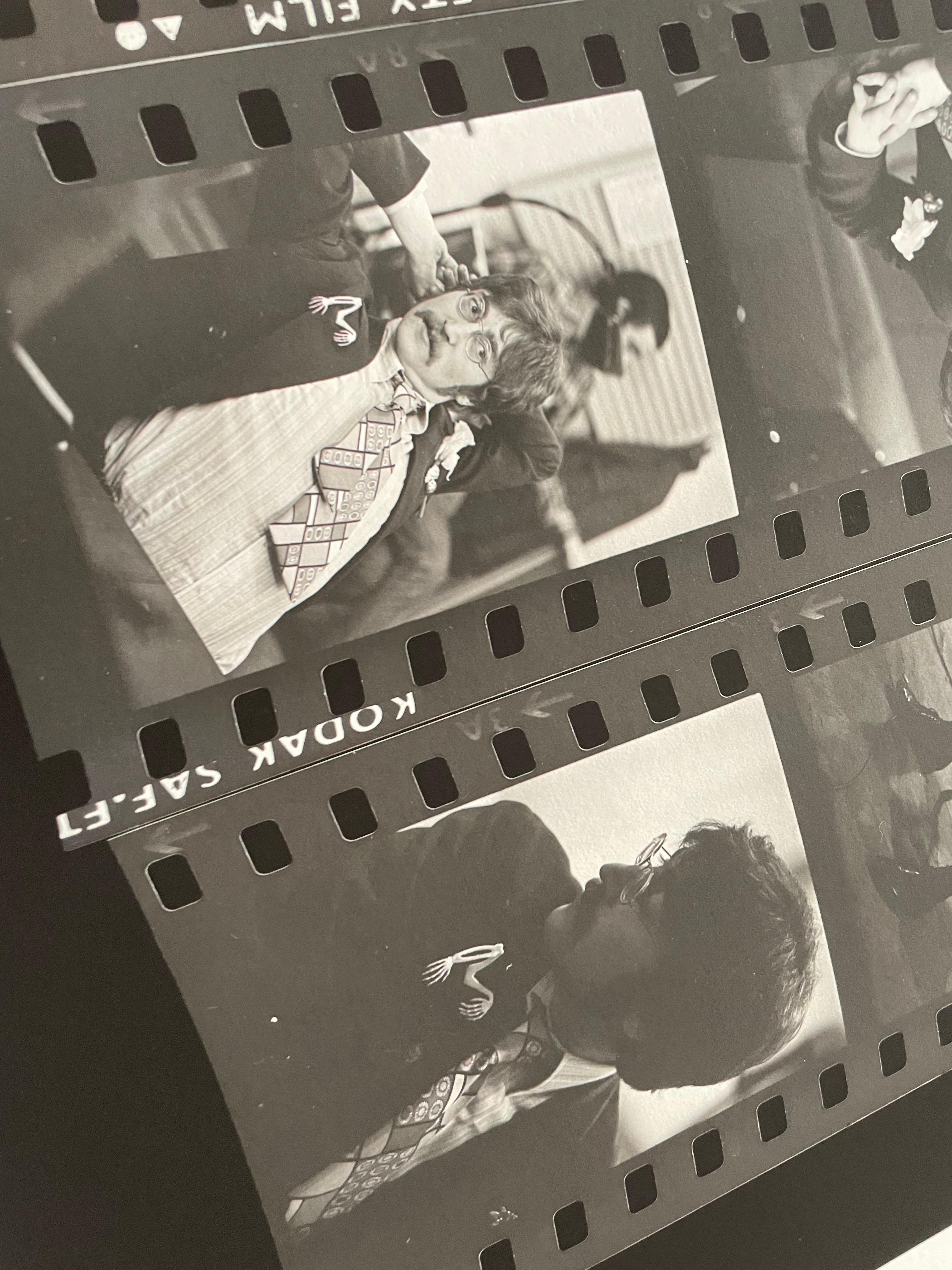 The Beatles a Abbey Rd OVERSIZE Foglio a contatto FONDO fotografia in b/n in vendita 1