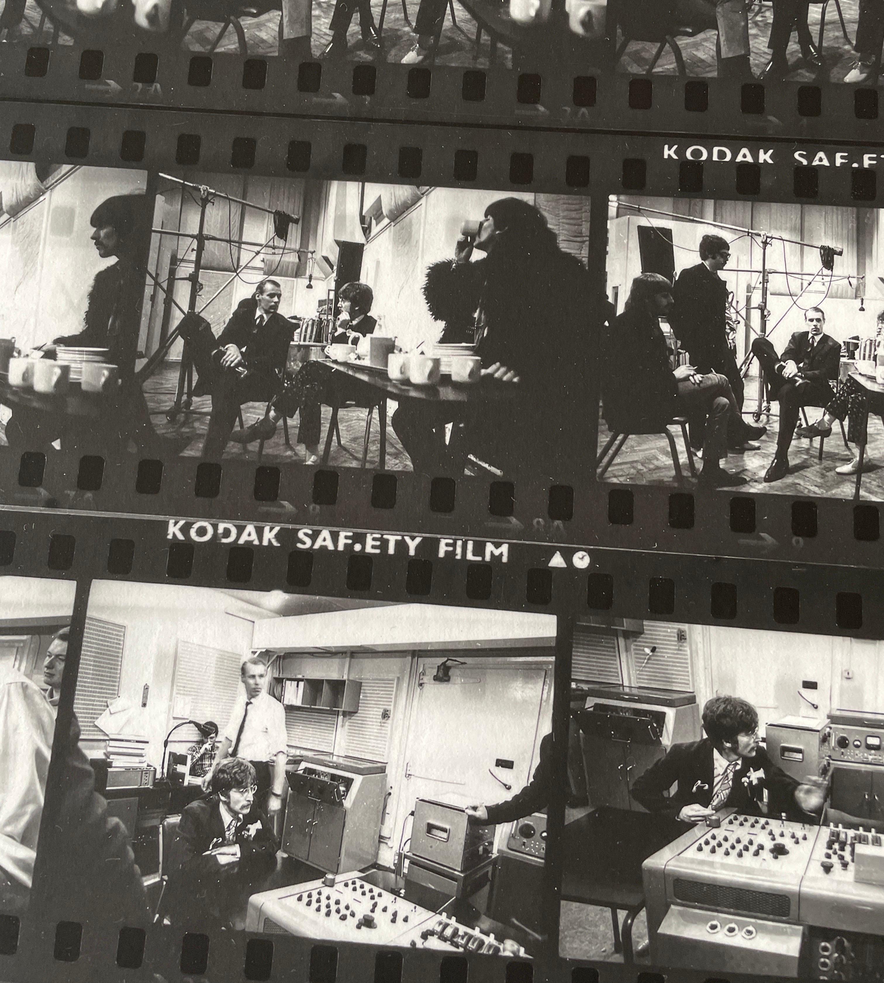 The Beatles ad Abbey Road Londra 1967 b/n in formato gigante LOST in vendita 1