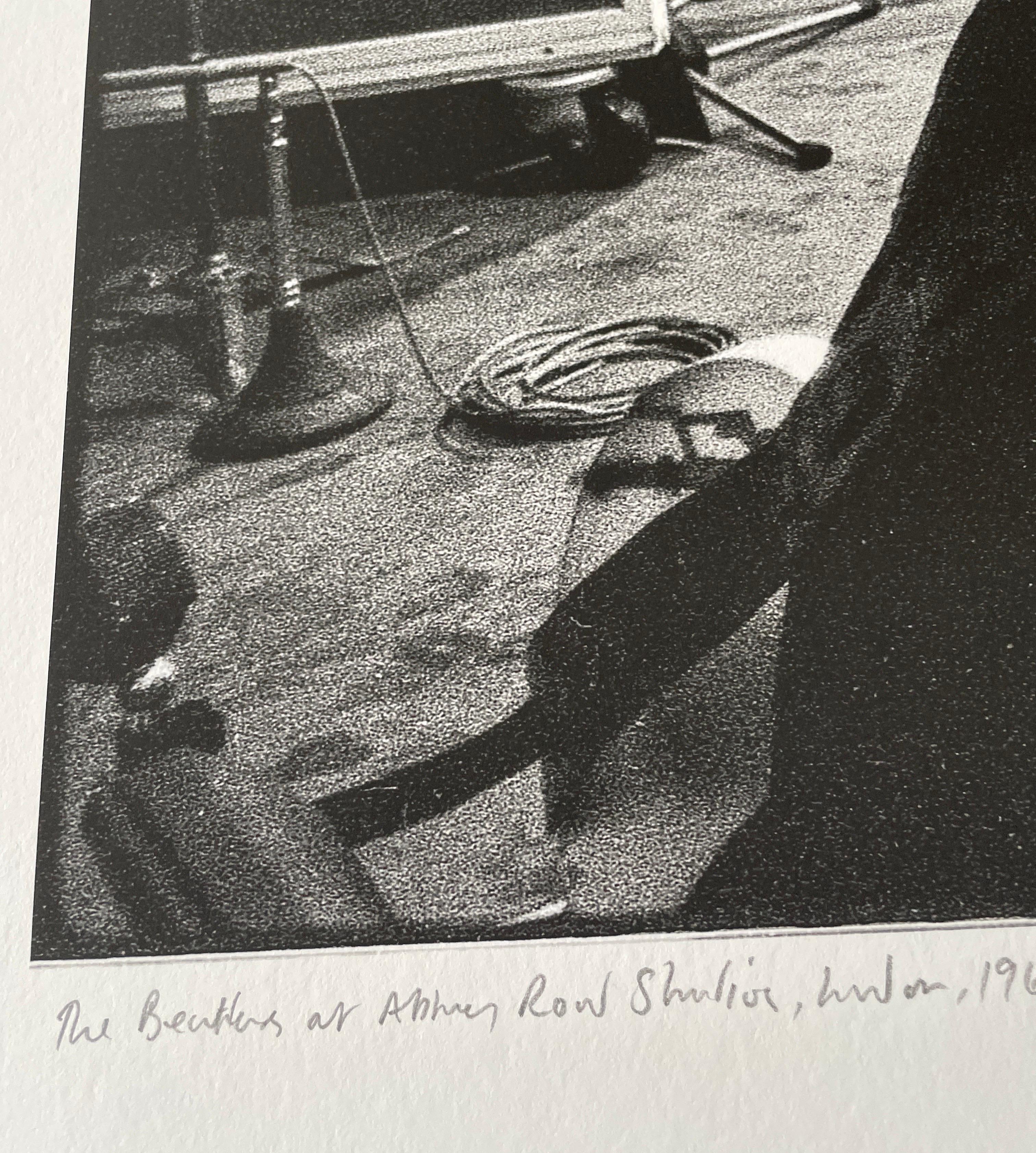 The Beatles at Abbey Road London 1967 b/w photograph 'smoke'. - Photograph de Frank Herrmann