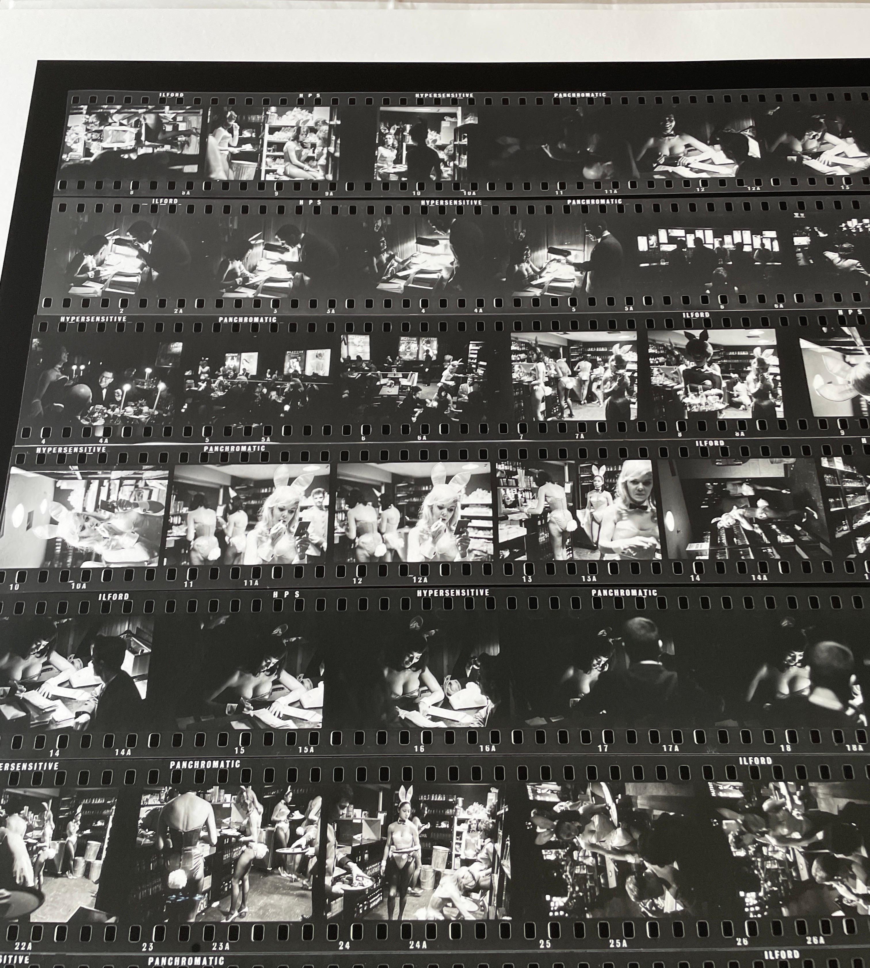 The Playboy Club Fiche de contact n/b surdimensionnée en vente 8