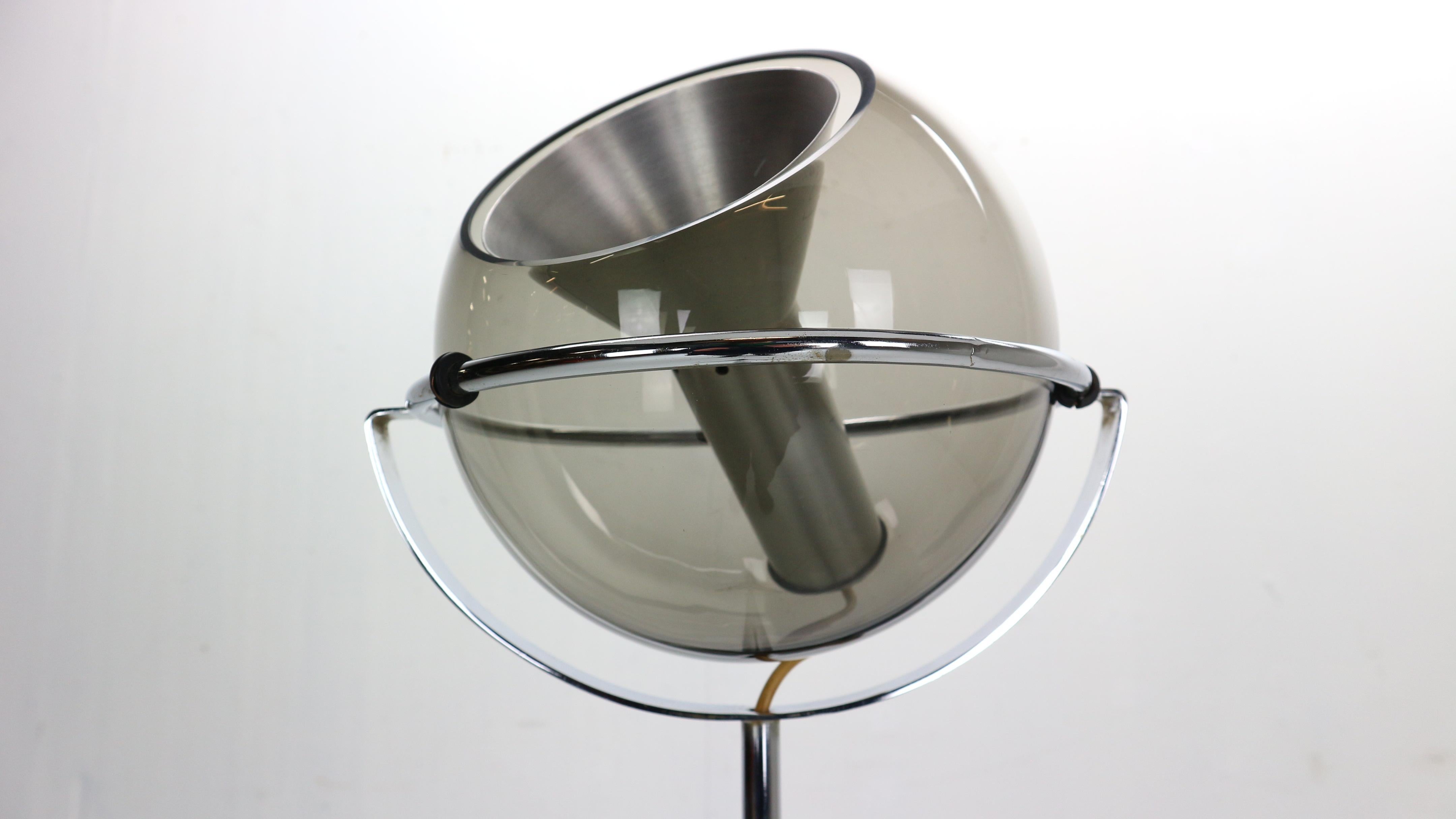 Frank Ligtelijn Adjustable Globe Floor Lamp for RAAK, 1960 Dutch Design 3