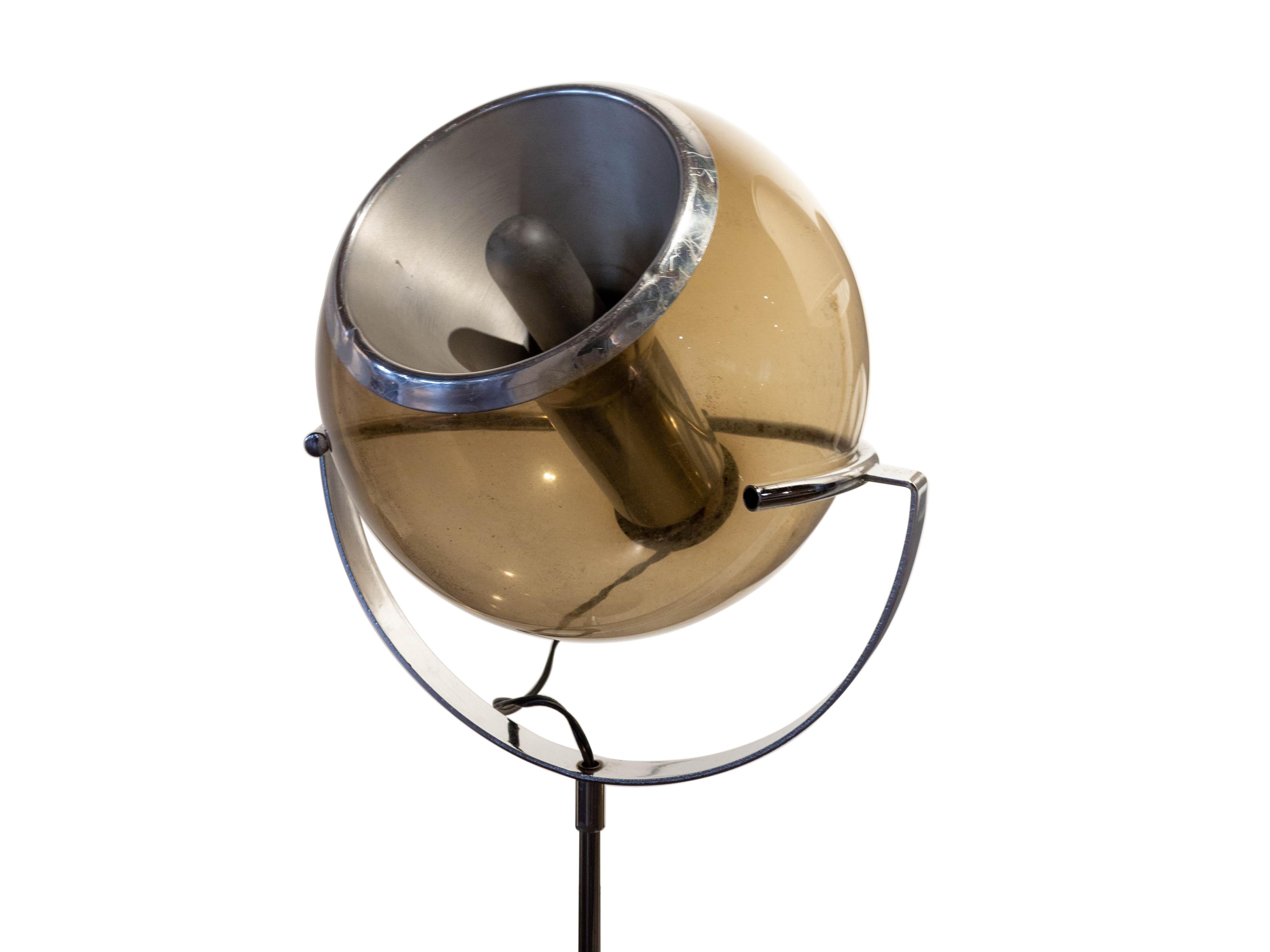 Frank Ligtelijn for RAAK Smoked Glass and Chrome Table Lamp In Good Condition In Chicago, IL