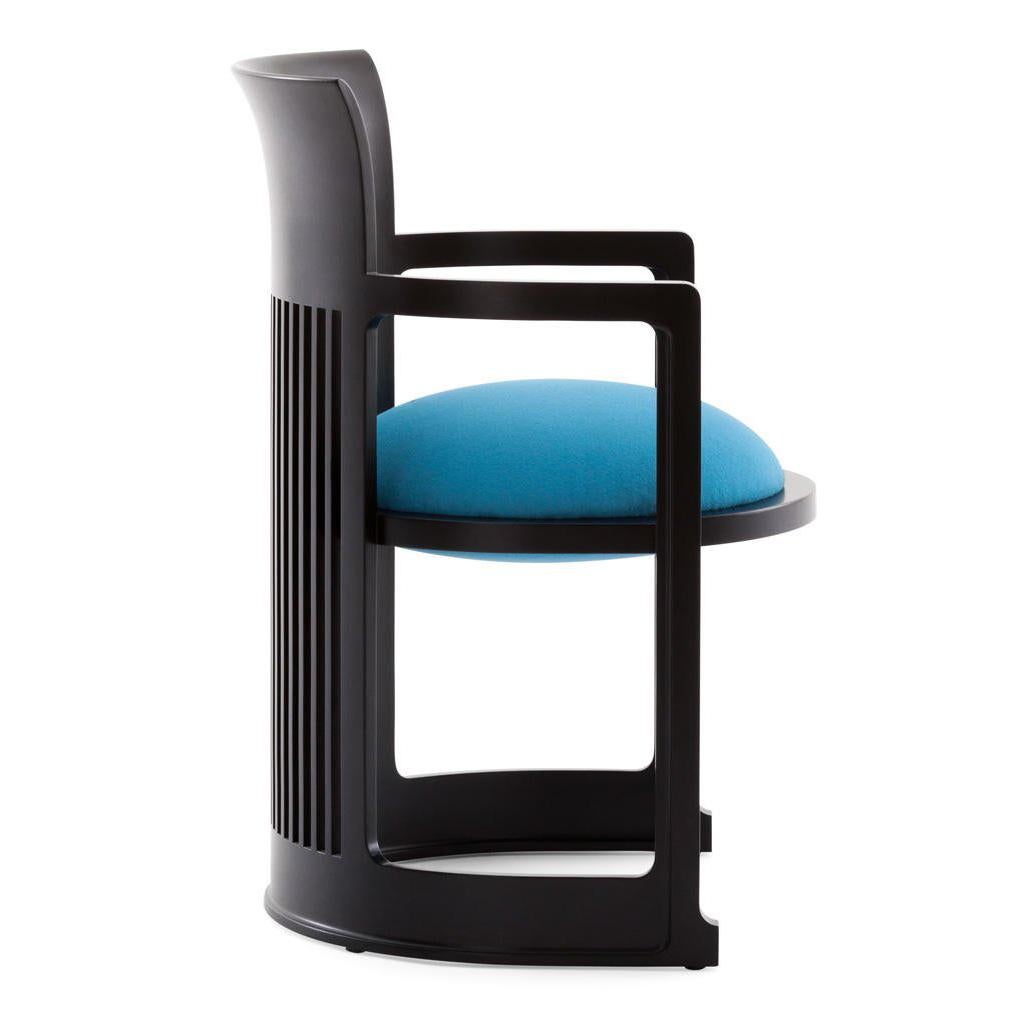 Frank Lloyd Wrigh Barrel Chair Black Finish by Cassina In New Condition In Barcelona, Barcelona