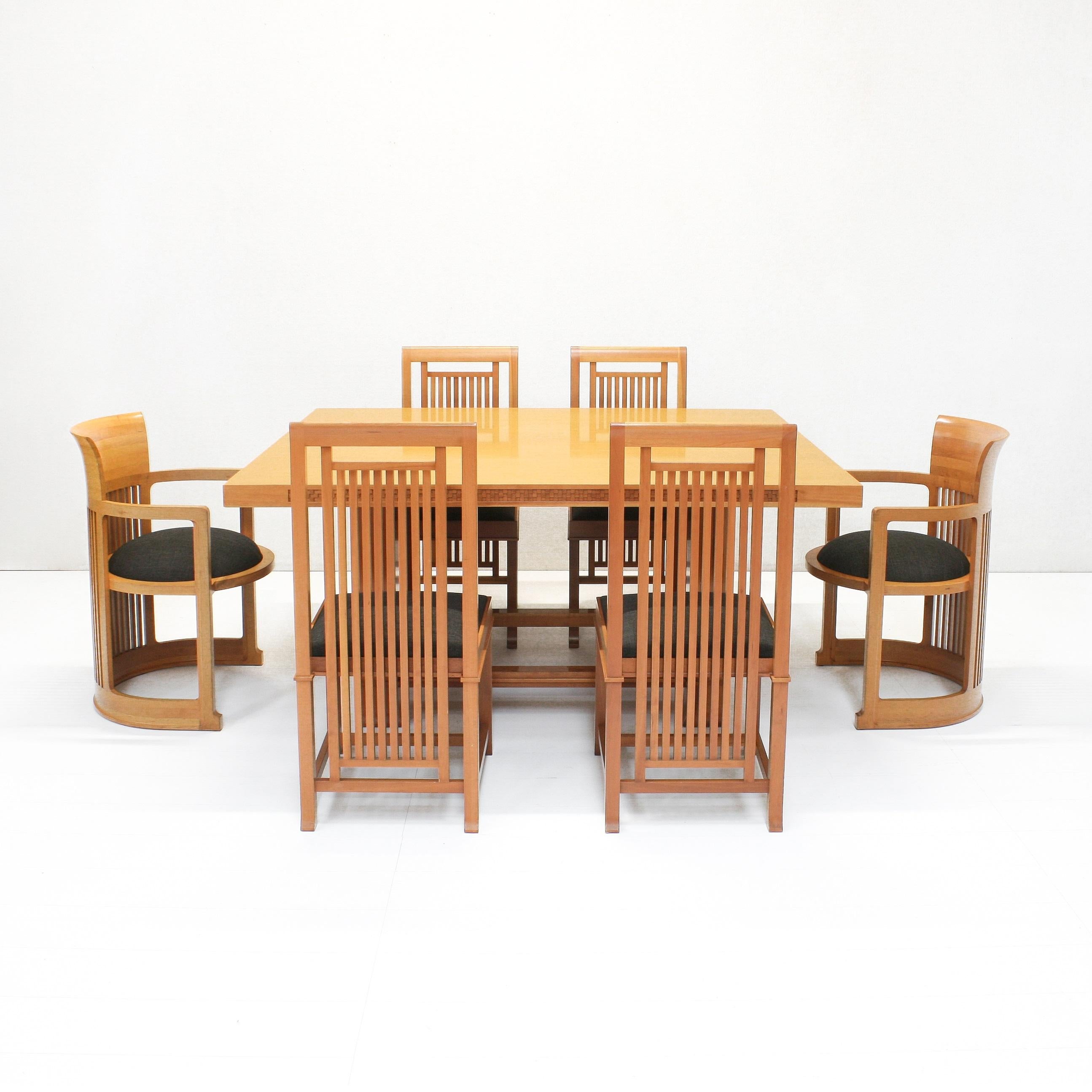 Frank Lloyd Wright Dining Set - Husser Table & 4 Coonley Chairs, Cassina 1992 For Sale 9