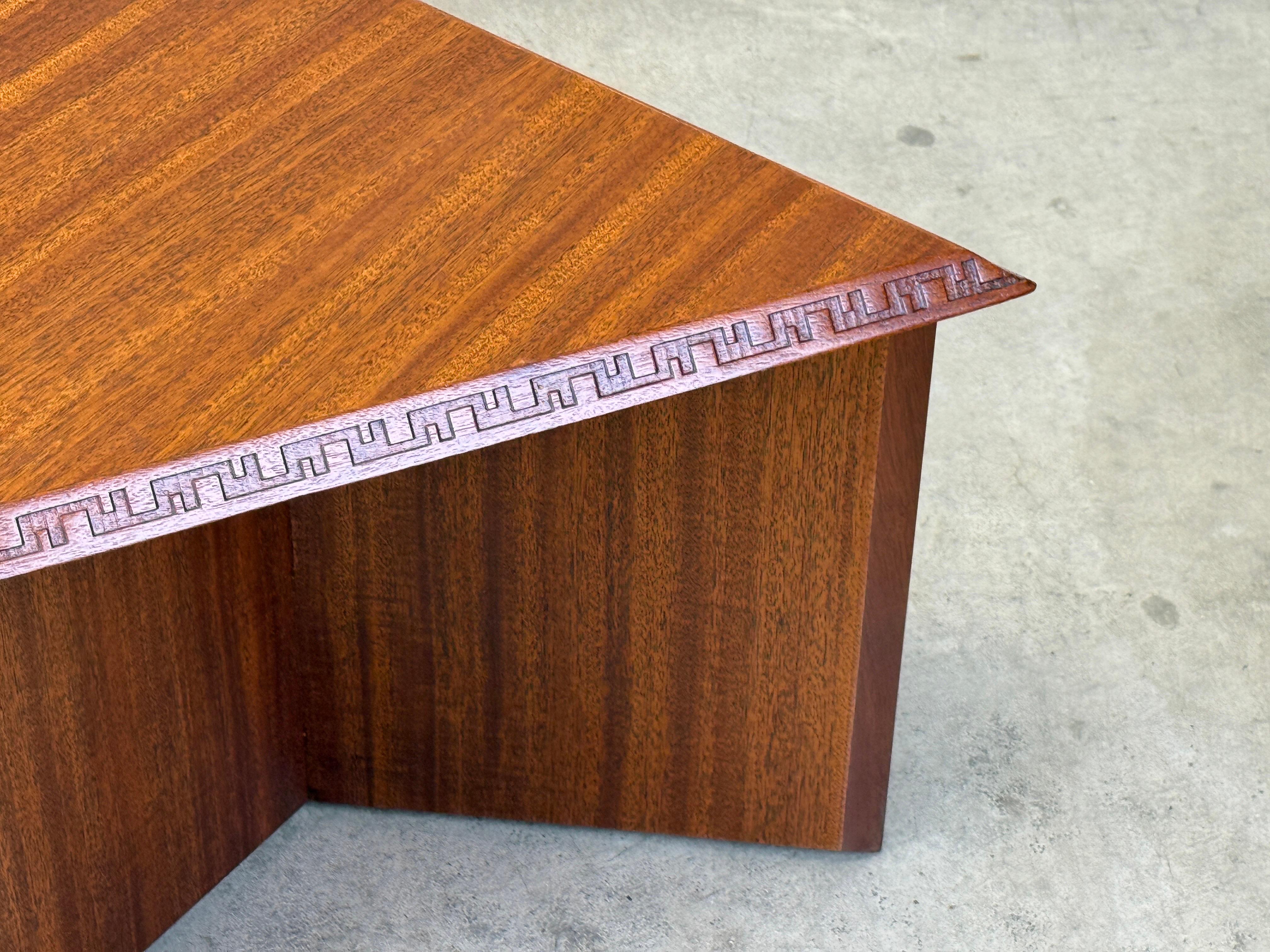 Frank Lloyd Wright 452 Beistelltische für Henredon im Angebot 12