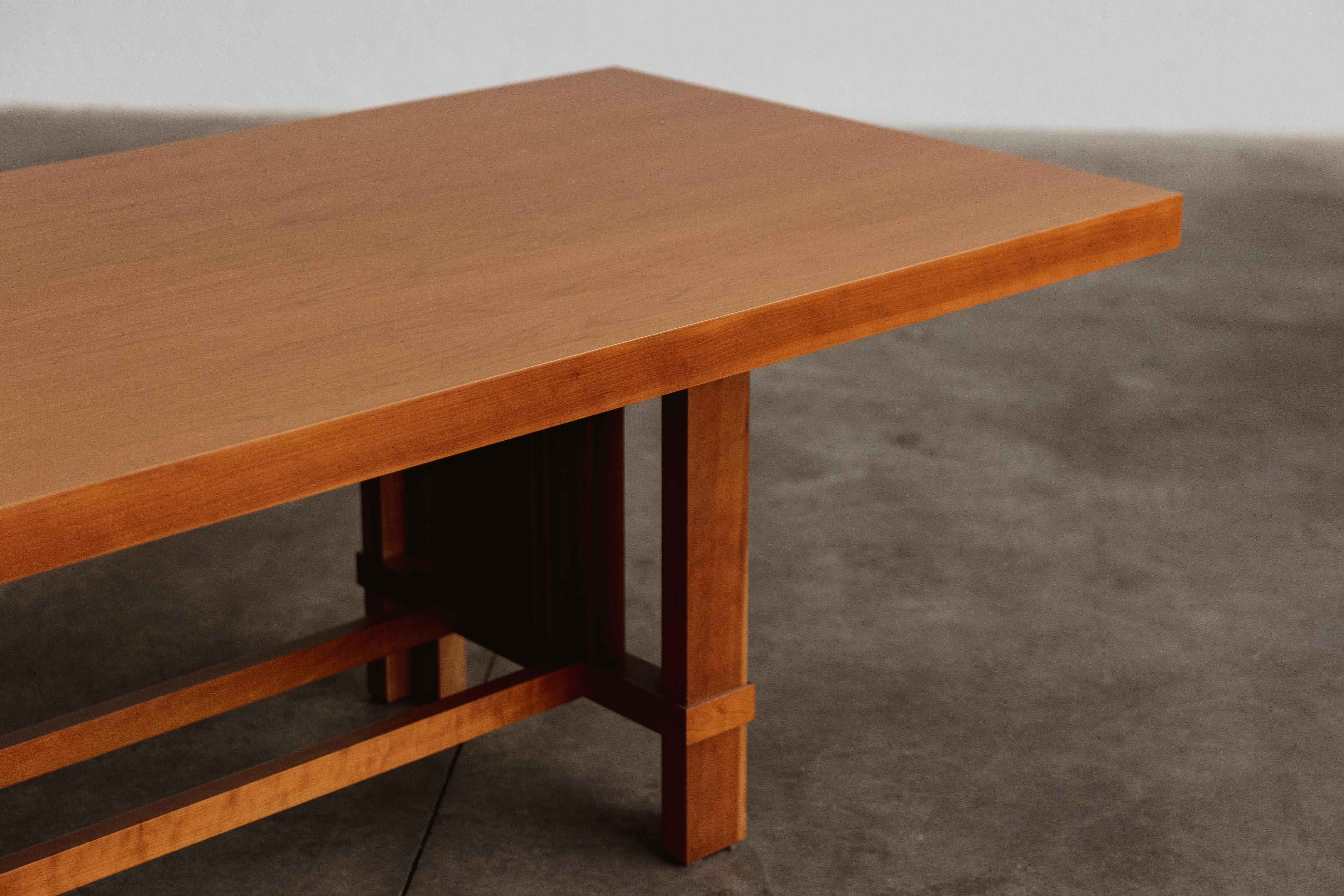 Frank Lloyd Wright “608 Taliesin” Dining Table for Cassina, 1986 For Sale 2