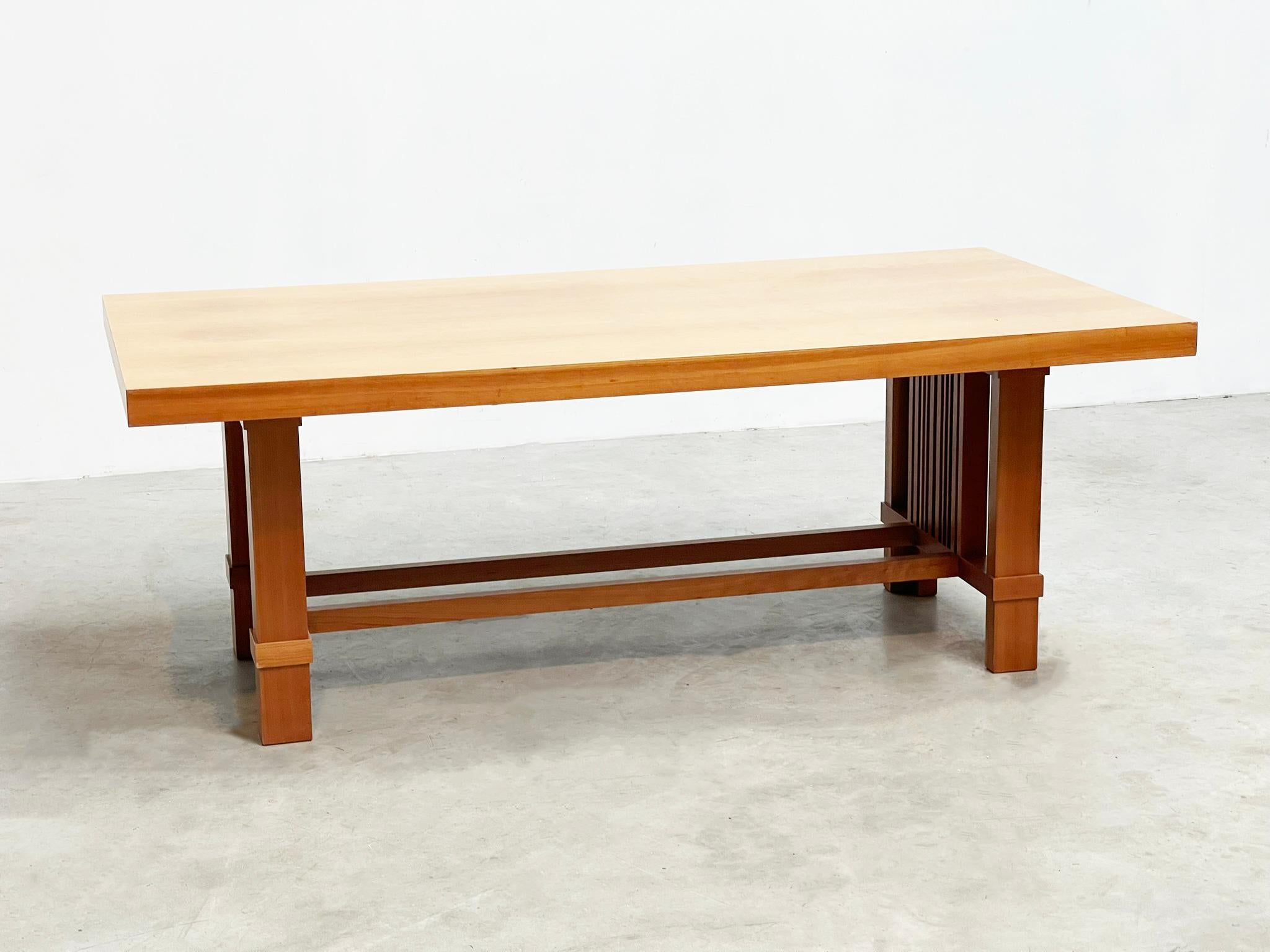 Italian Frank Lloyd Wright “608 Taliesin” Dining Table signed by Cassina, 1986 For Sale