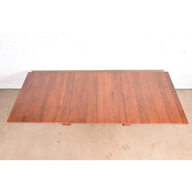 Mesa de comedor extensible Arts & Crafts Frank Lloyd Wright, recién acabada Siglo XXI y contemporáneo en venta