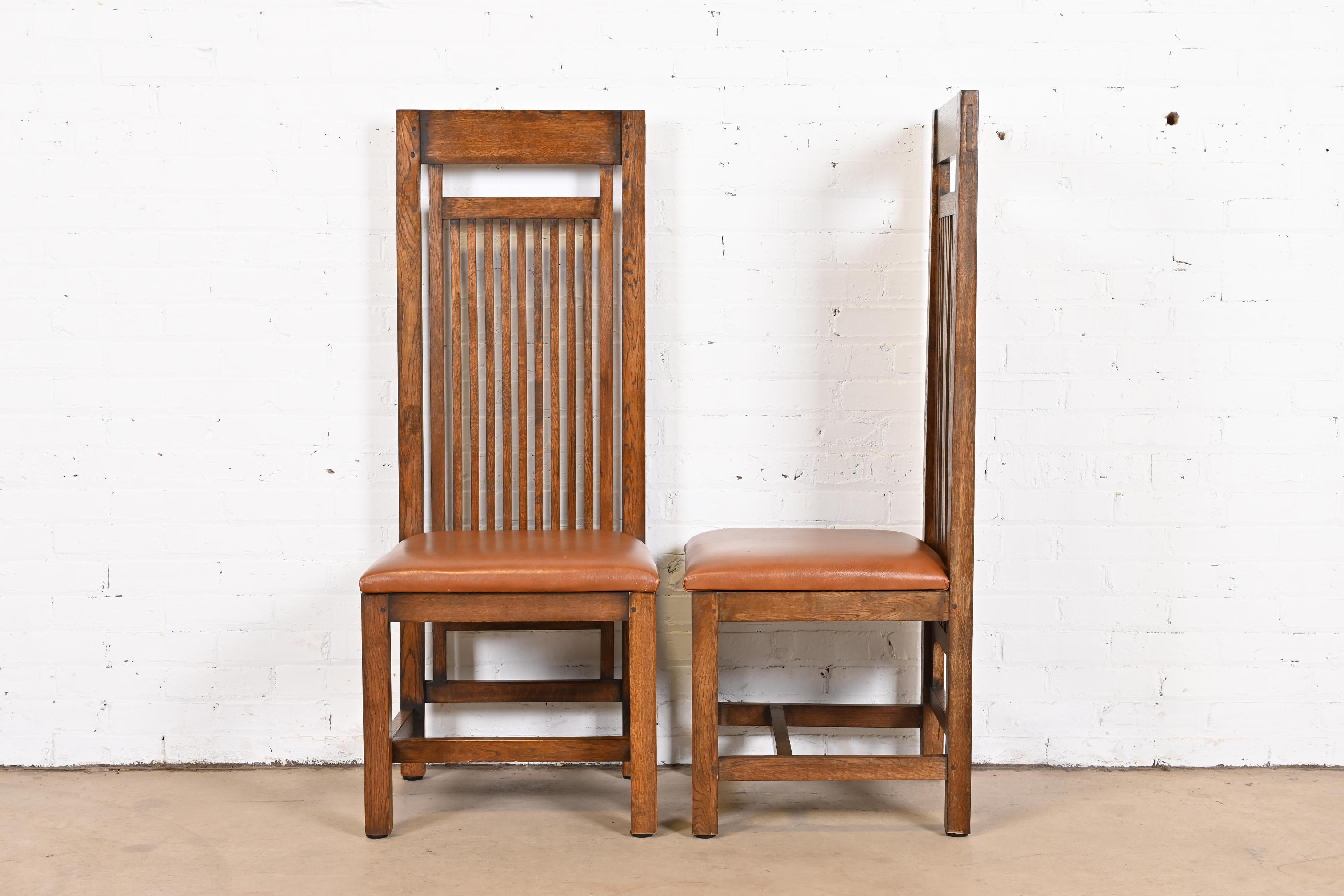 Frank Lloyd Wright Arts & Crafts Oak and Leather High Back Dining Chairs 3