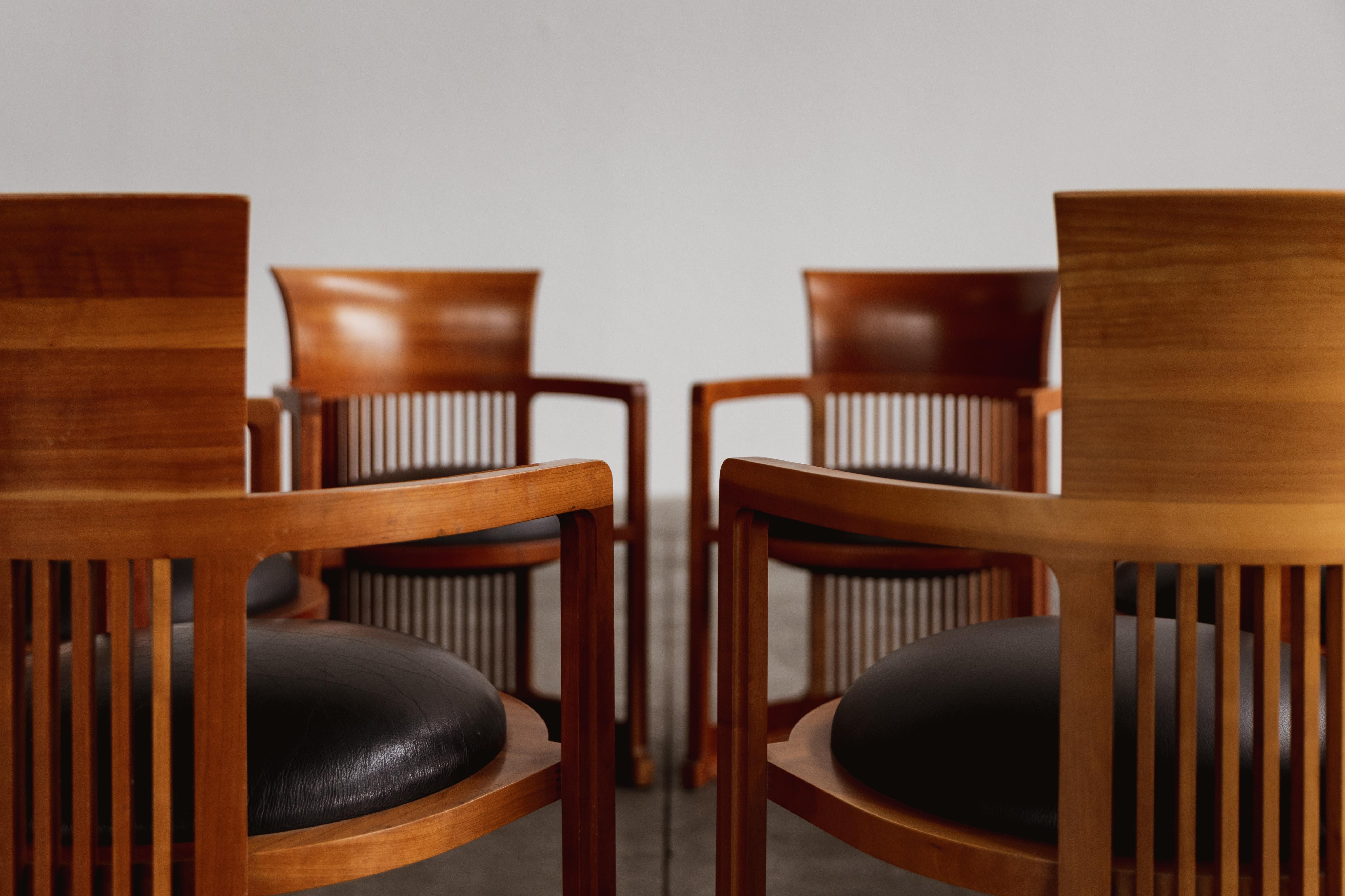 Chaises Barrel de Frank Lloyd Wright pour Cassina, 1937, ensemble de 4 pièces en vente 8
