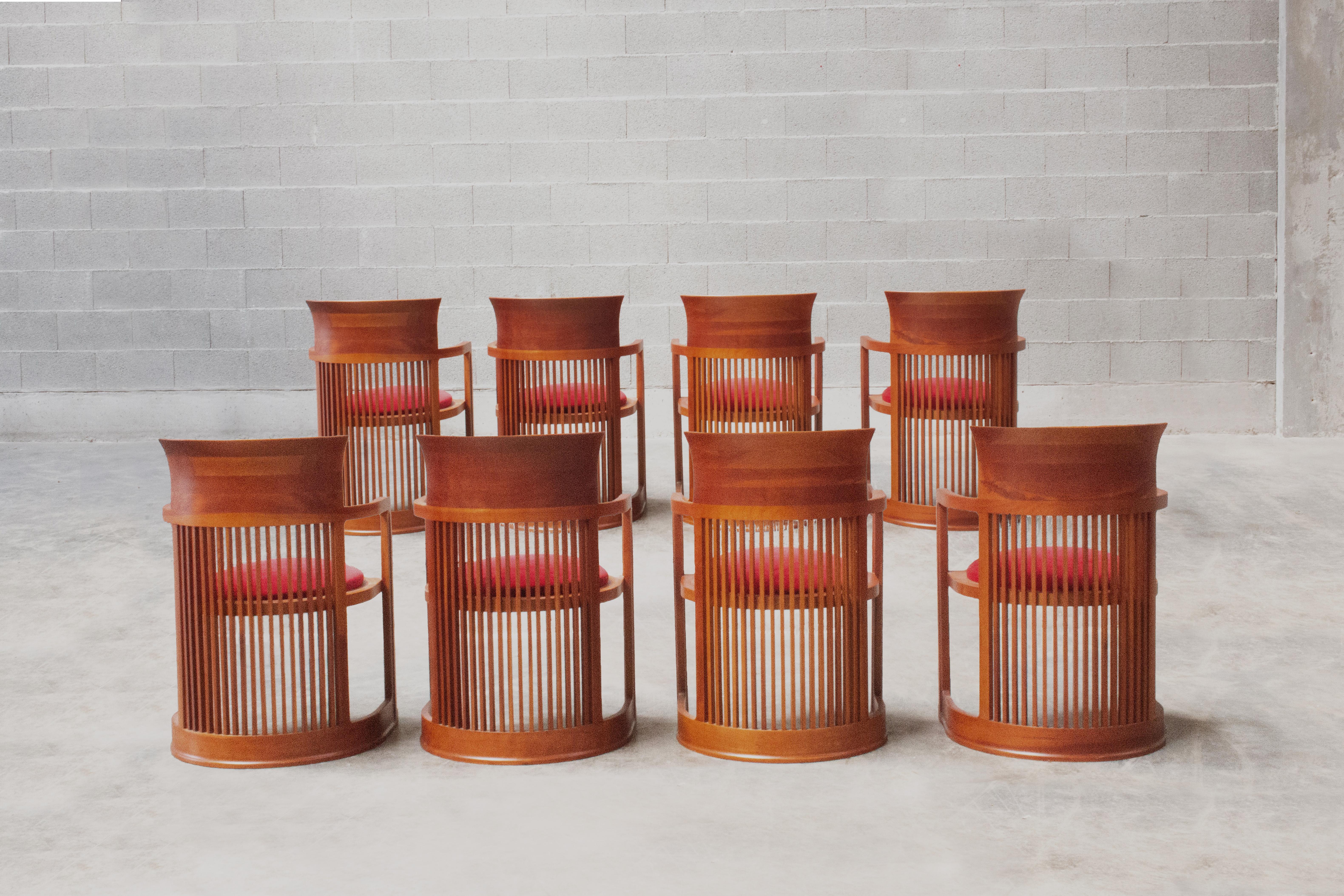 Milieu du XXe siècle Chaises Barrel de Frank Lloyd Wright pour Cassina, 1937, ensemble de 8 pièces en vente