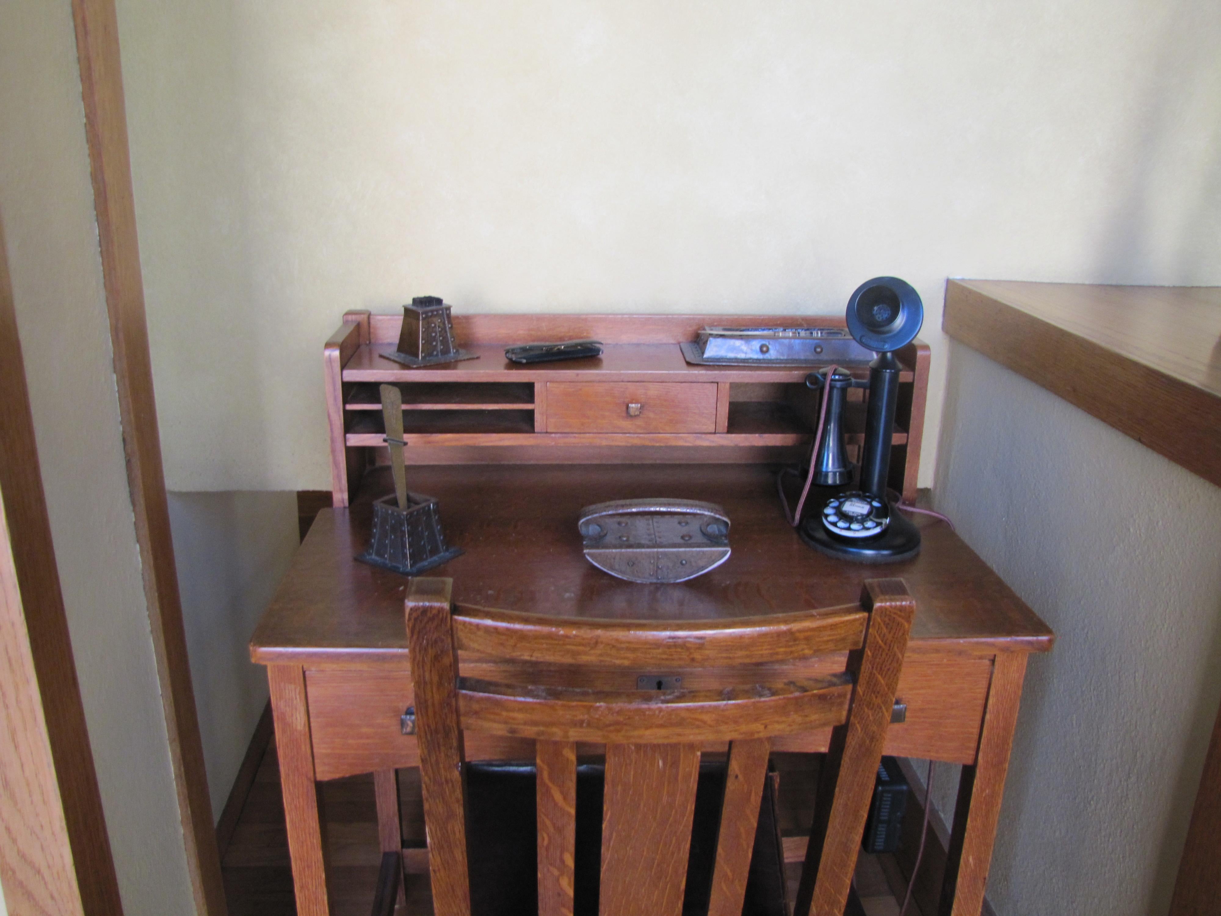 Italian Frank Lloyd Wright Black Cherry Meyer May Desk 1908, Cassina Table 6109, 1996