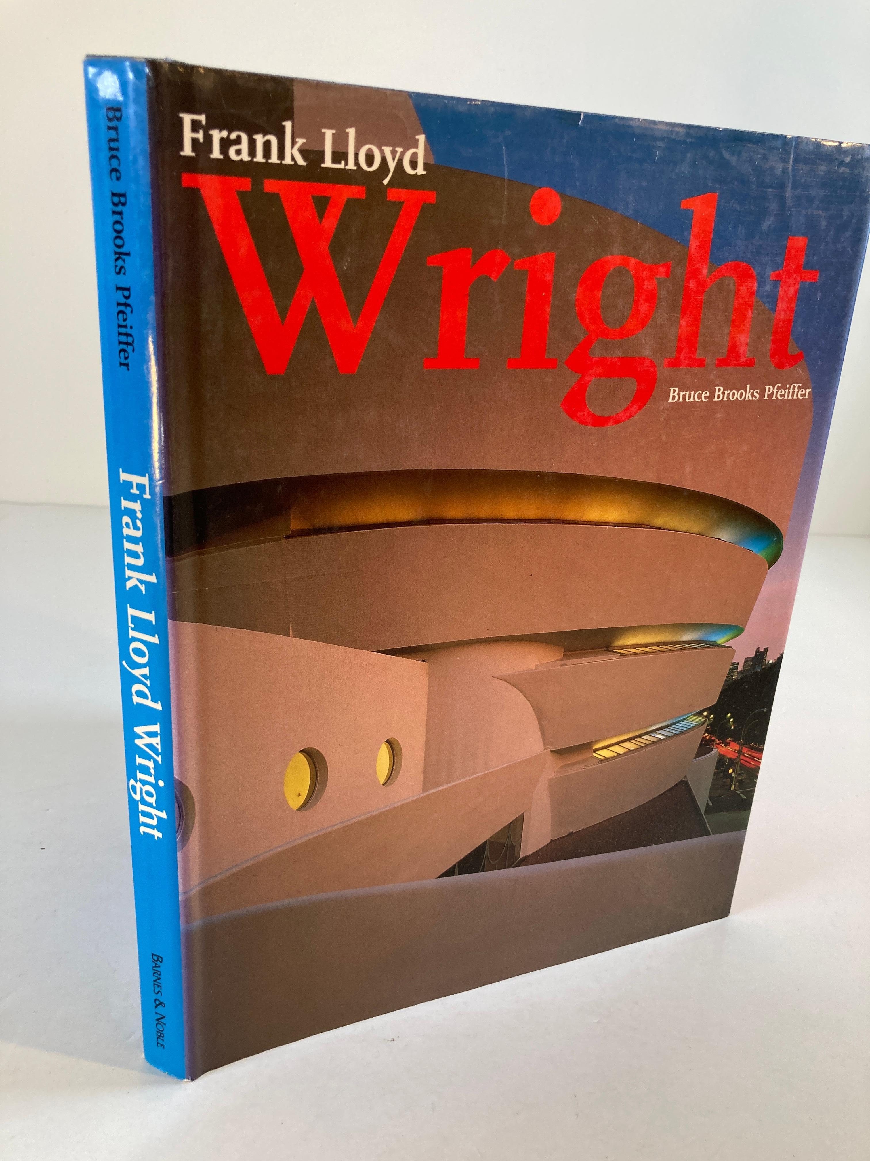 Américain Livre à couverture rigide Frank Lloyd Wright par Bruce Brooks Pfeiffer en vente