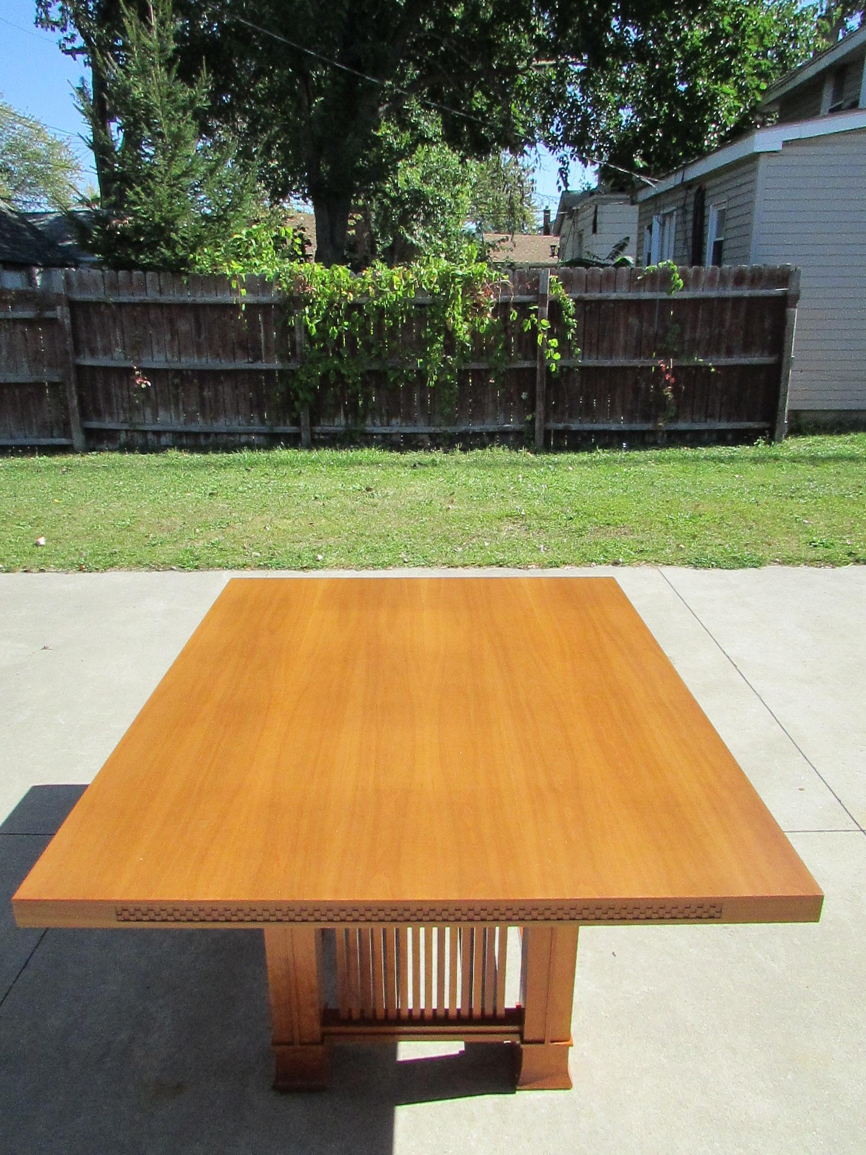 Frank Lloyd Wright Cassina Husser Haus Kirsche Holz  Tabelle 615 signiert nummeriert im Angebot 11