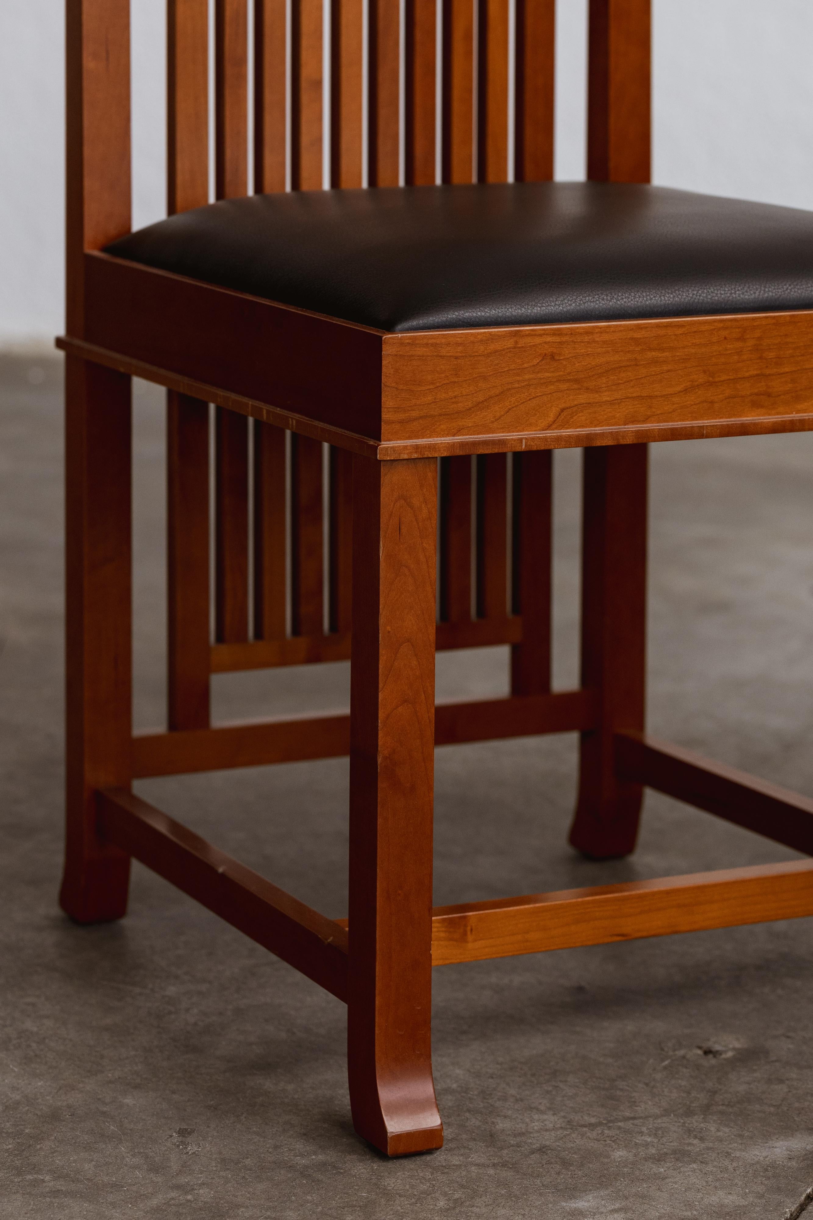 Frank Lloyd Wright “Coonley 2” Dining Chair for Cassina, 1907 In Good Condition For Sale In Lonigo, Veneto