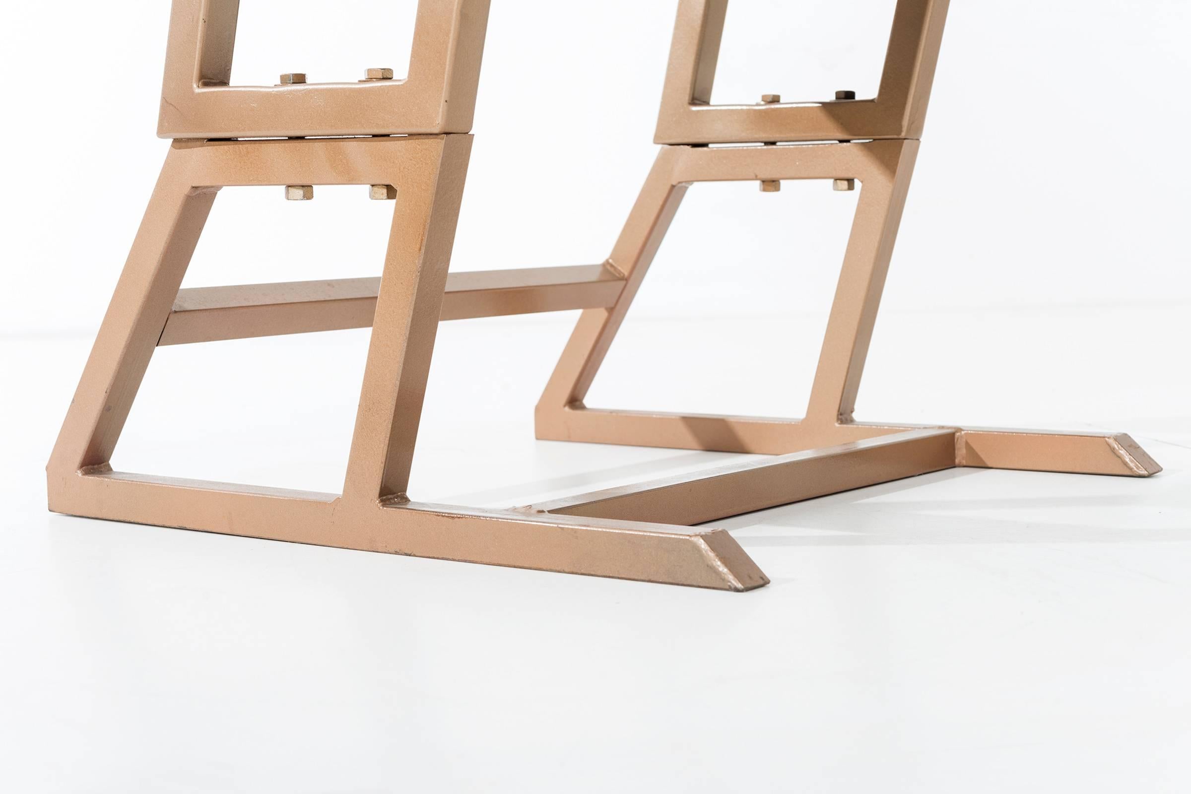 Maßgefertigte Stühle von Frank Lloyd Wright im Angebot 2