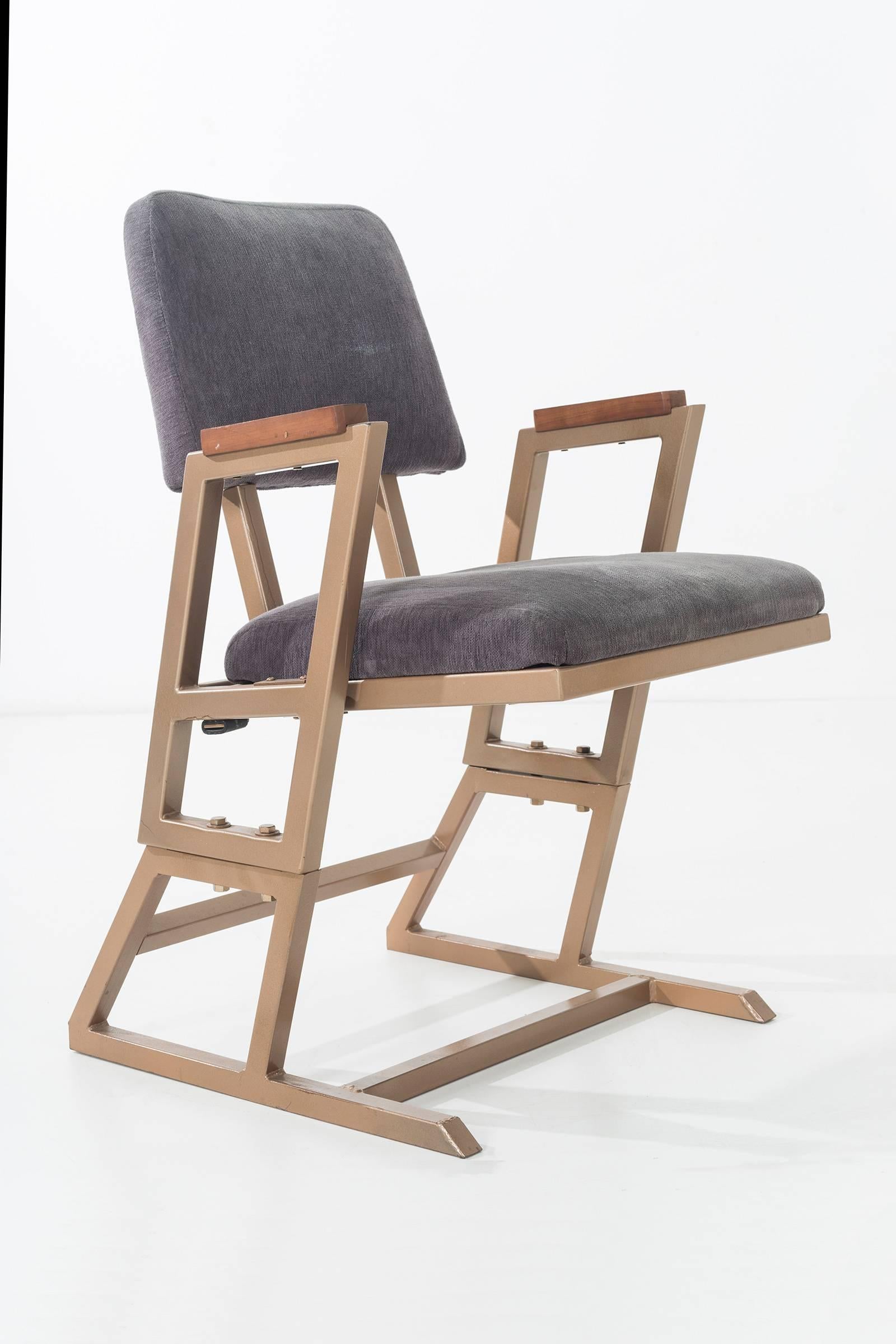 Frank Lloyd Wright Custom Chairs In Good Condition For Sale In Chicago, IL