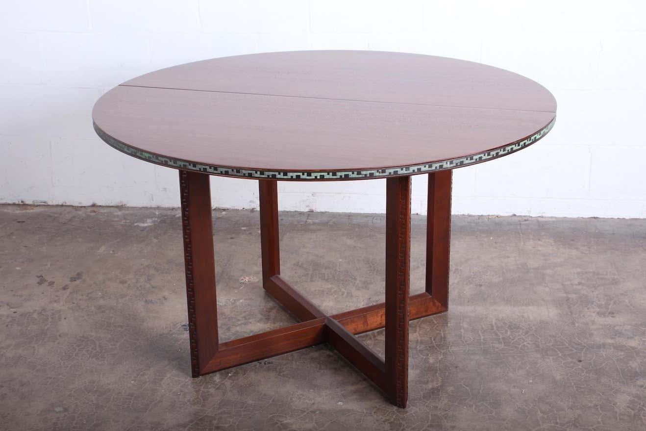 Frank Lloyd Wright Dining Table for Henredon In Good Condition For Sale In Dallas, TX