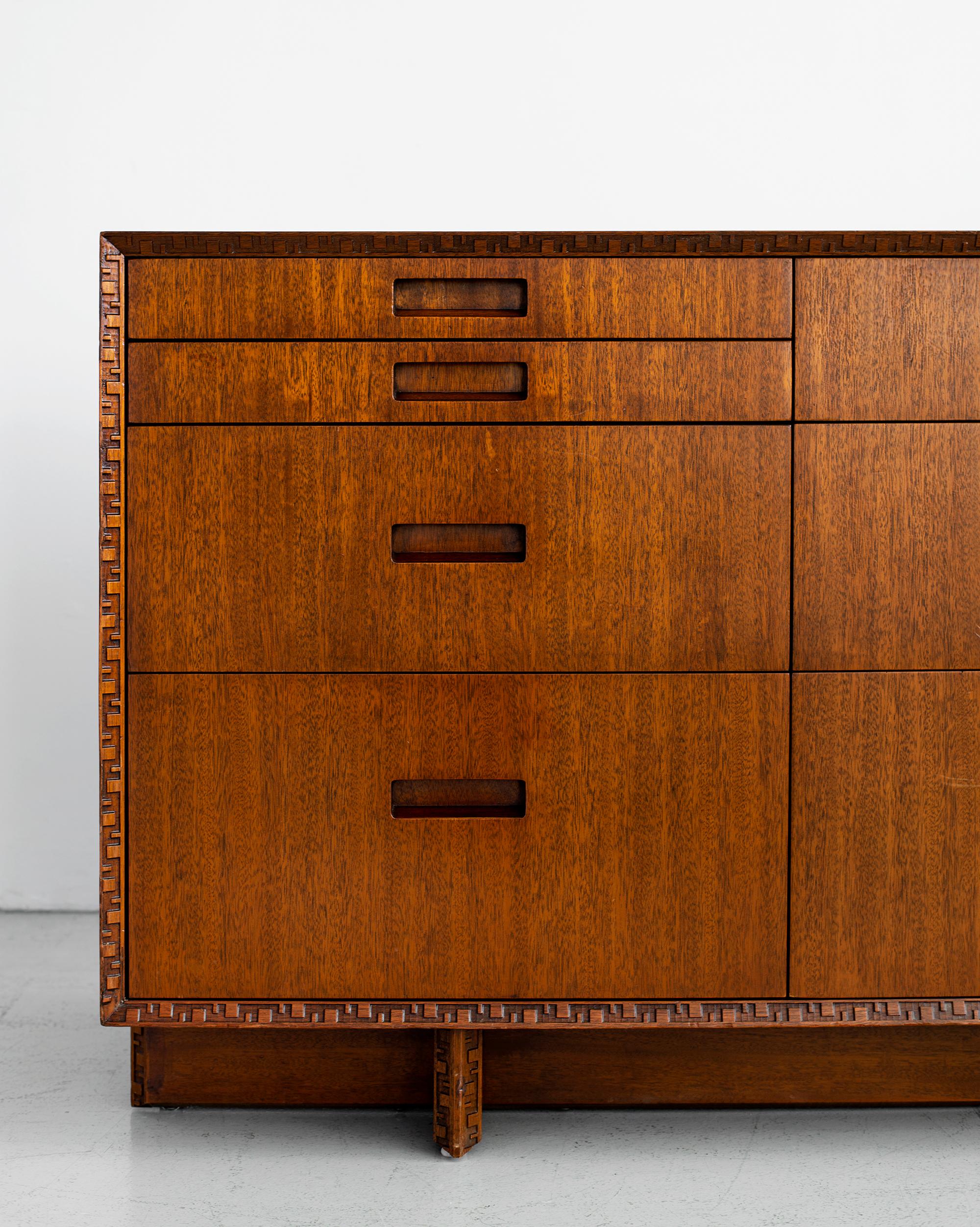Frank Lloyd Wright Dresser, by Heritage Henredon In Good Condition In Beverly Hills, CA