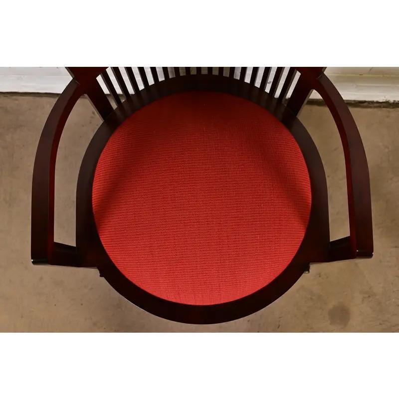 Frank Lloyd Wright für Cassina Arts & Crafts Barrel Chairs, Paar im Angebot 1