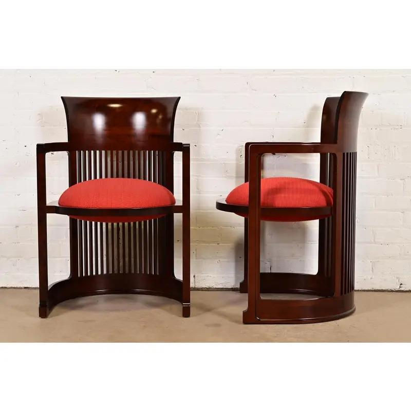 Frank Lloyd Wright für Cassina Arts & Crafts Barrel Chairs, Satz von vier im Angebot 3