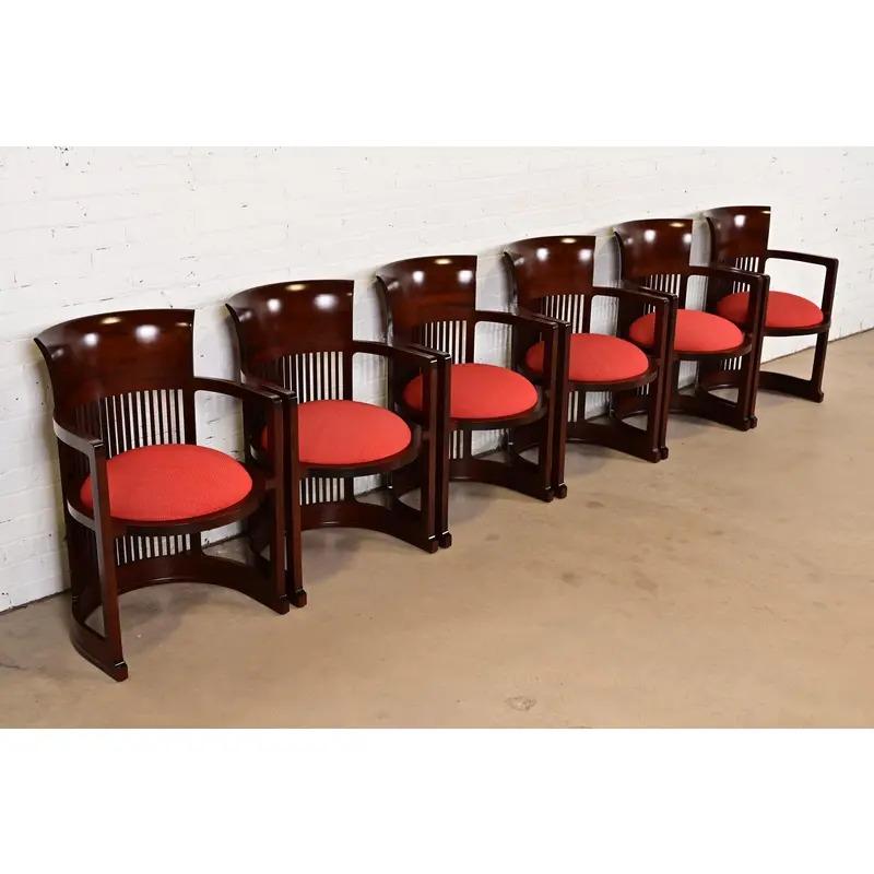 Frank Lloyd Wright für Cassina Arts & Crafts Barrel Chairs, Satz von sechs im Zustand „Gut“ im Angebot in South Bend, IN
