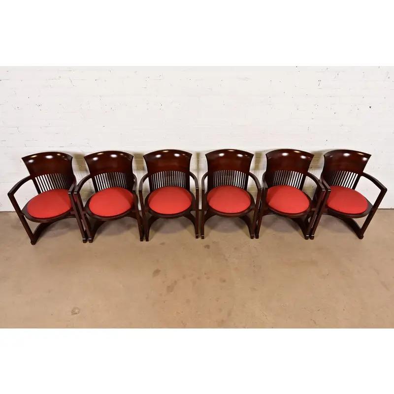 Frank Lloyd Wright für Cassina Arts & Crafts Barrel Chairs, Satz von sechs (20. Jahrhundert) im Angebot