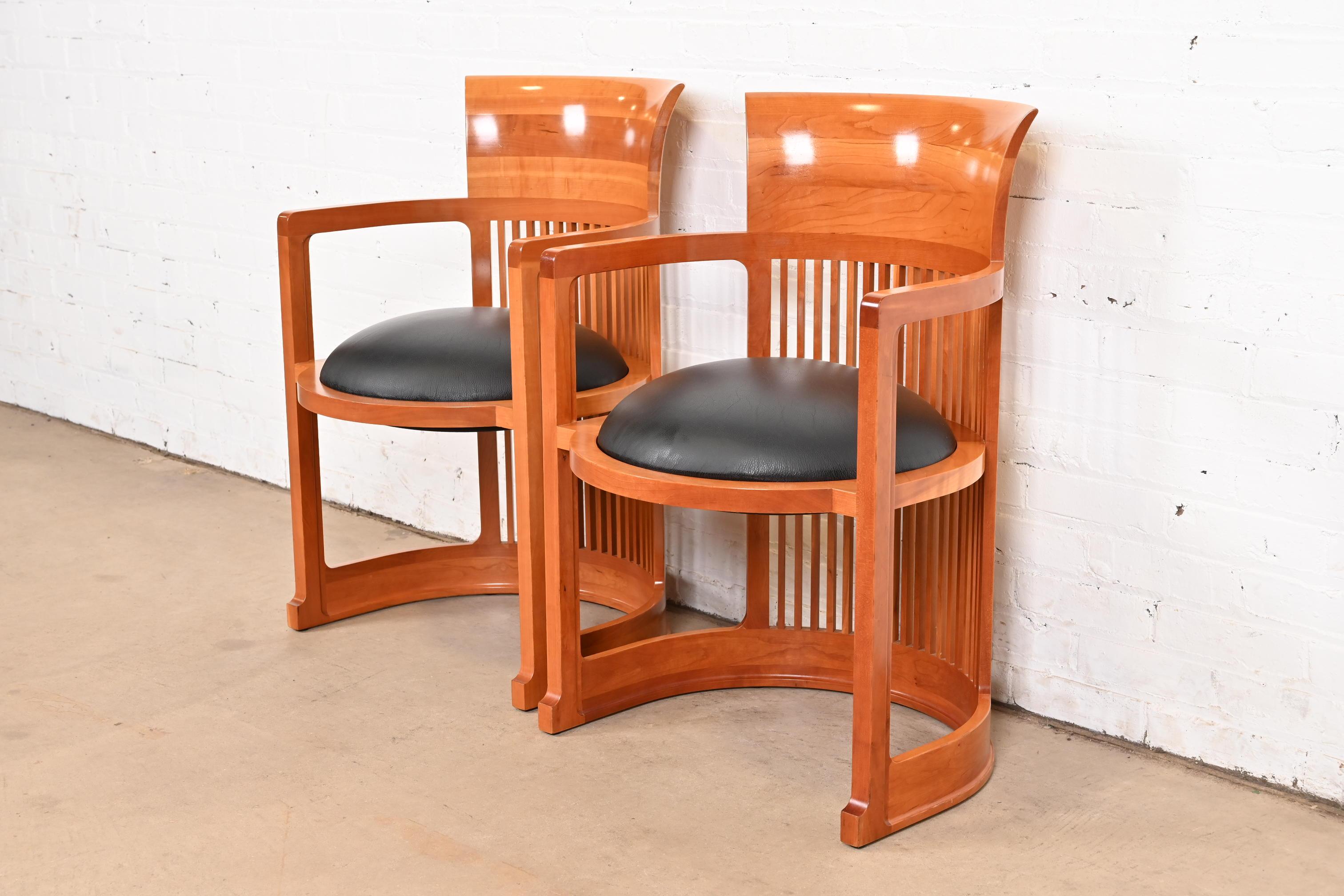 Italian Frank Lloyd Wright for Cassina Arts & Crafts Cherry Wood Barrel Chairs, Pair