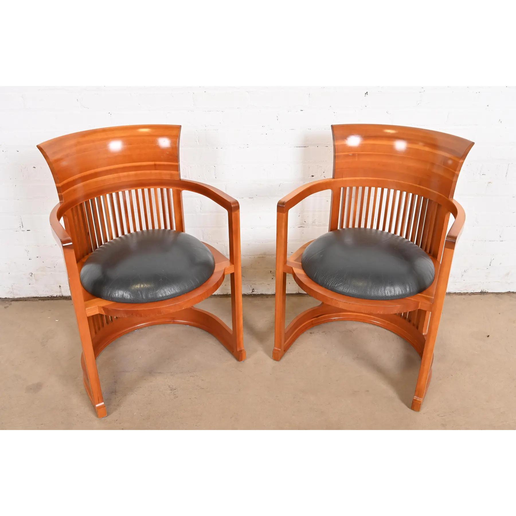 Italian Frank Lloyd Wright for Cassina Arts & Crafts Cherry Wood Barrel Chairs, Pair