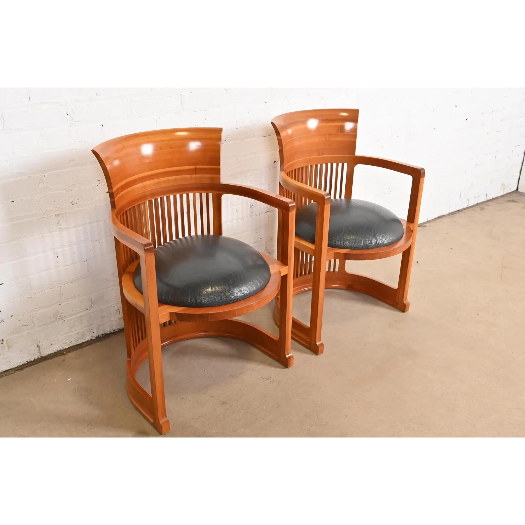 Frank Lloyd Wright for Cassina Arts & Crafts Cherry Wood Barrel Chairs, Pair In Good Condition In South Bend, IN