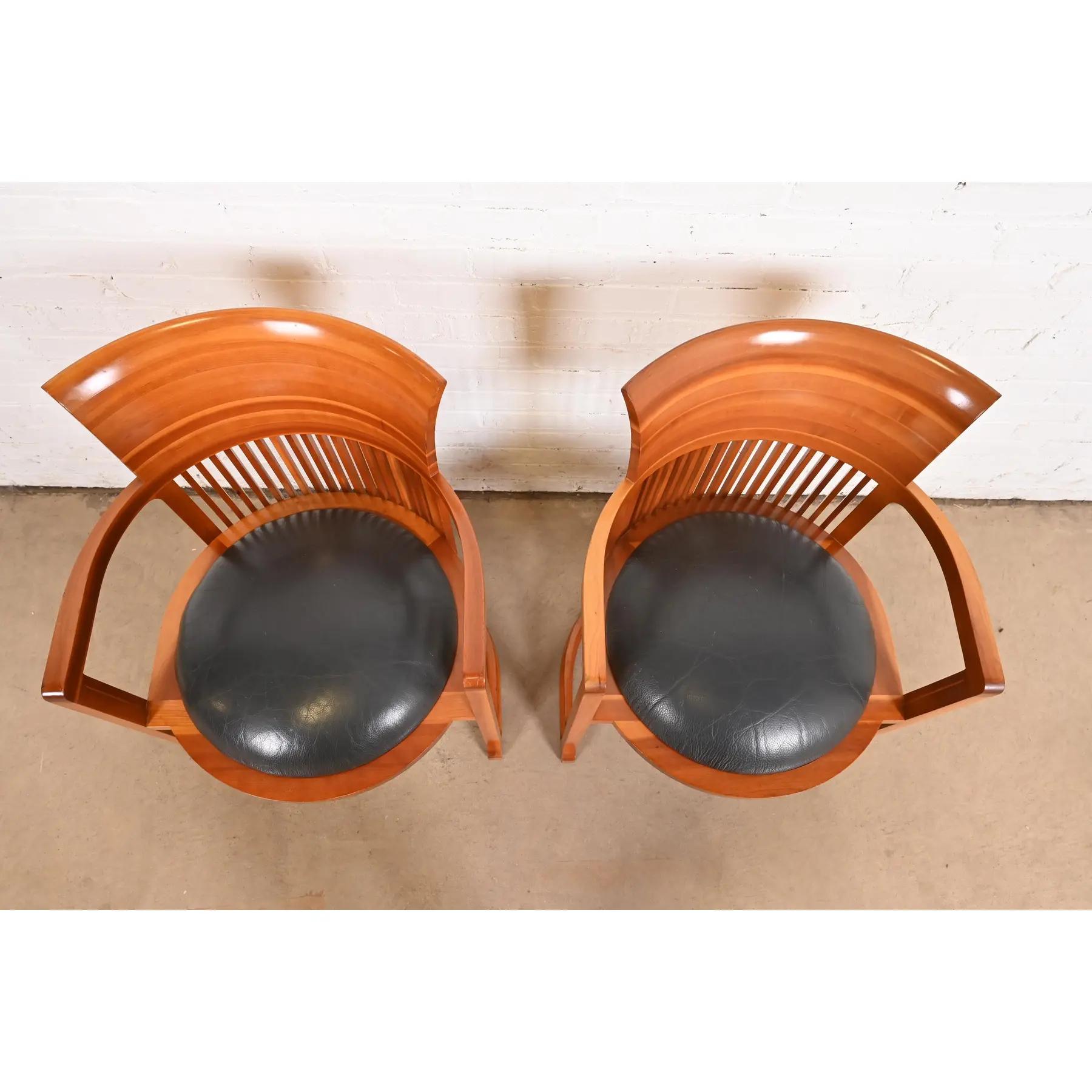 Late 20th Century Frank Lloyd Wright for Cassina Arts & Crafts Cherry Wood Barrel Chairs, Pair
