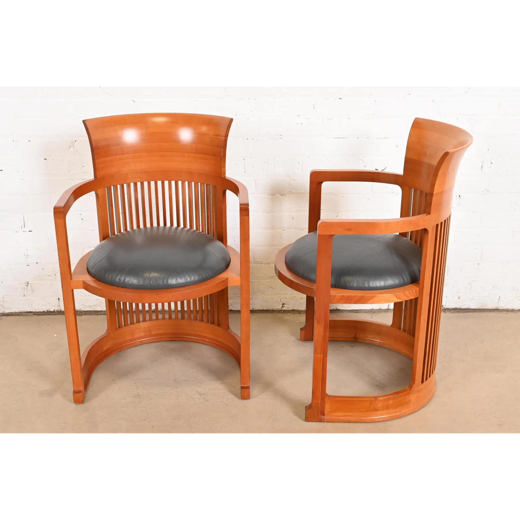 Frank Lloyd Wright for Cassina Arts & Crafts Cherry Wood Barrel Chairs, Pair 2