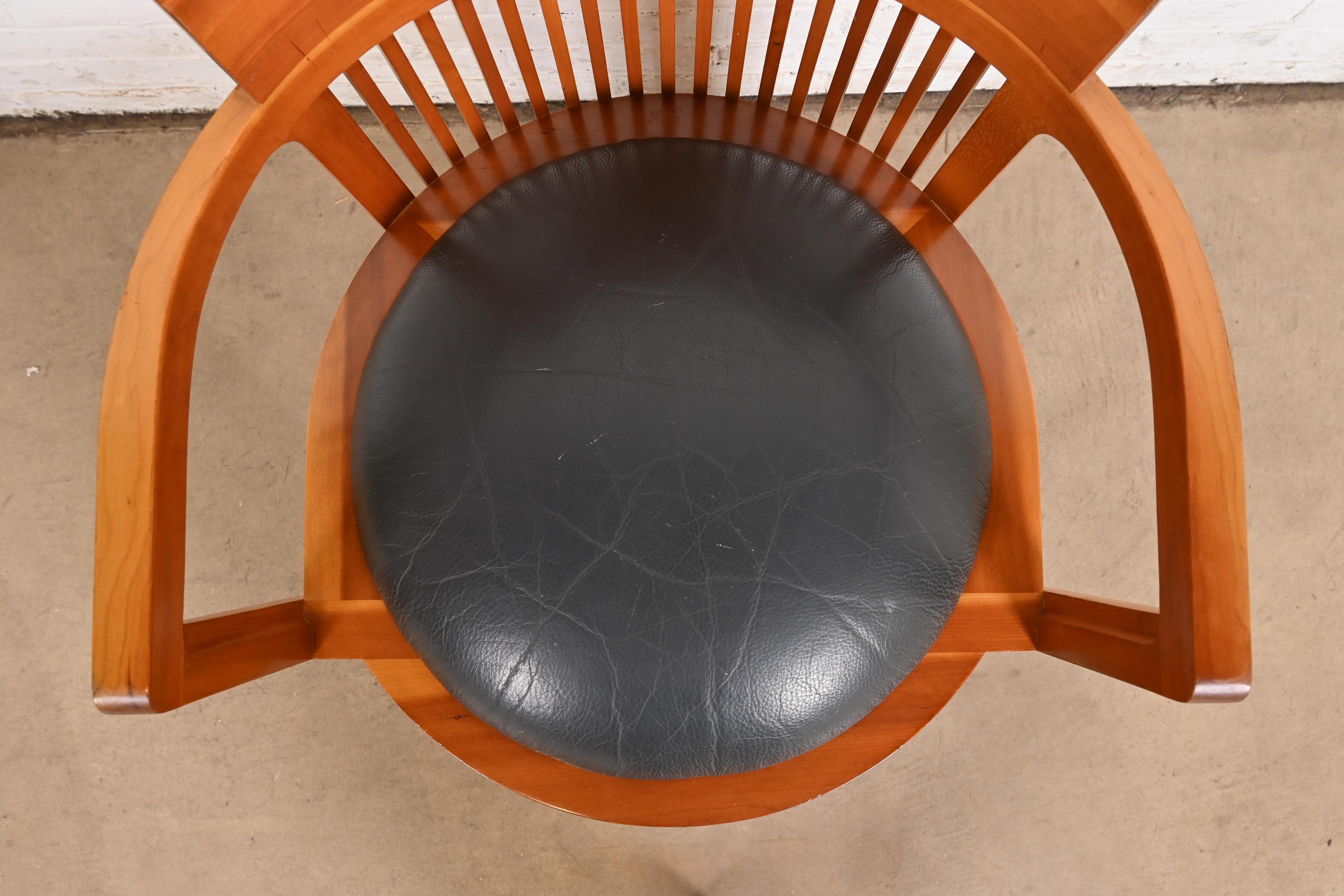 Frank Lloyd Wright for Cassina Arts & Crafts Cherry Wood Barrel Chairs, Set of 4 3