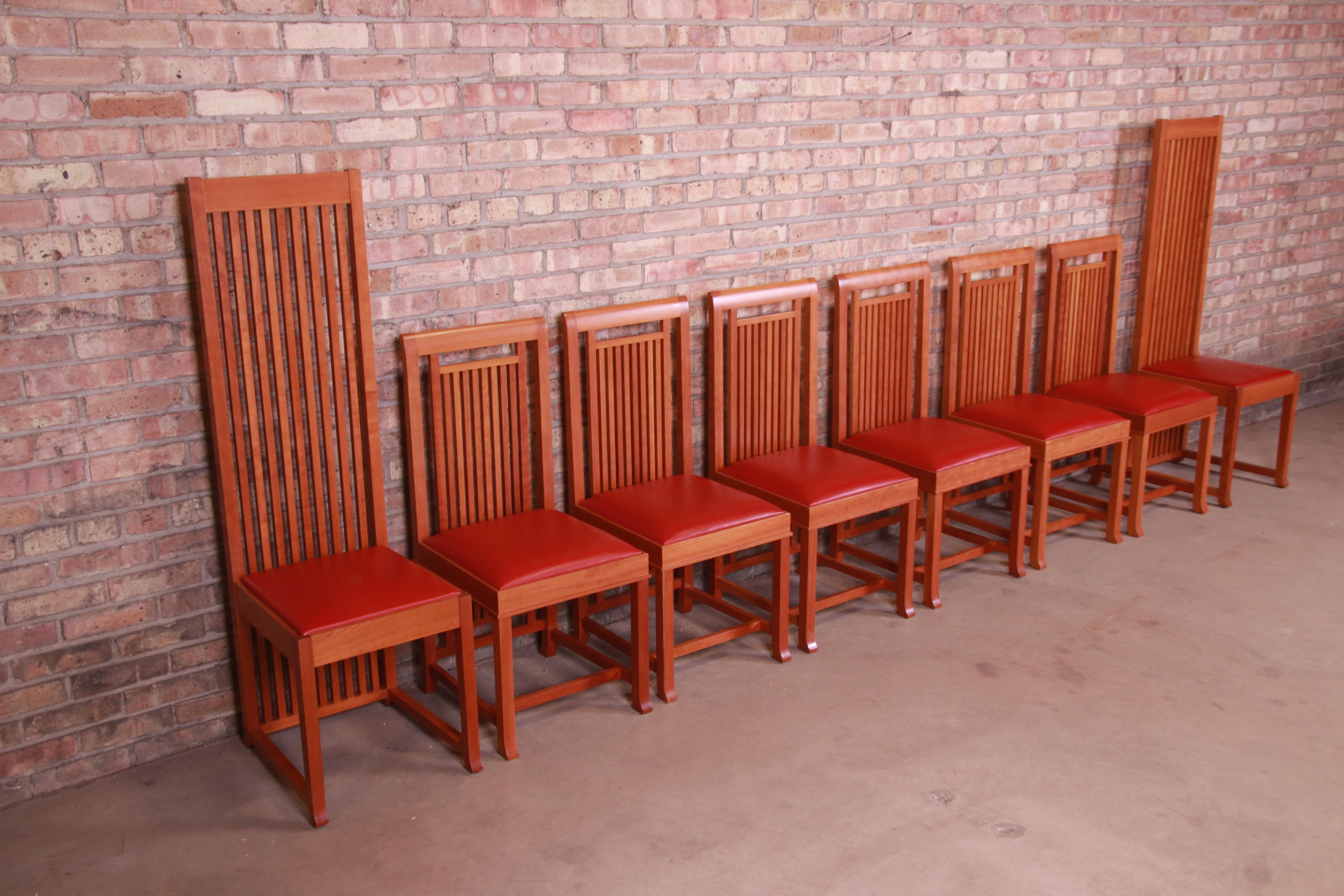 Frank Lloyd Wright for Cassina Arts & Crafts Dining Chairs, Set of Eight In Good Condition In South Bend, IN