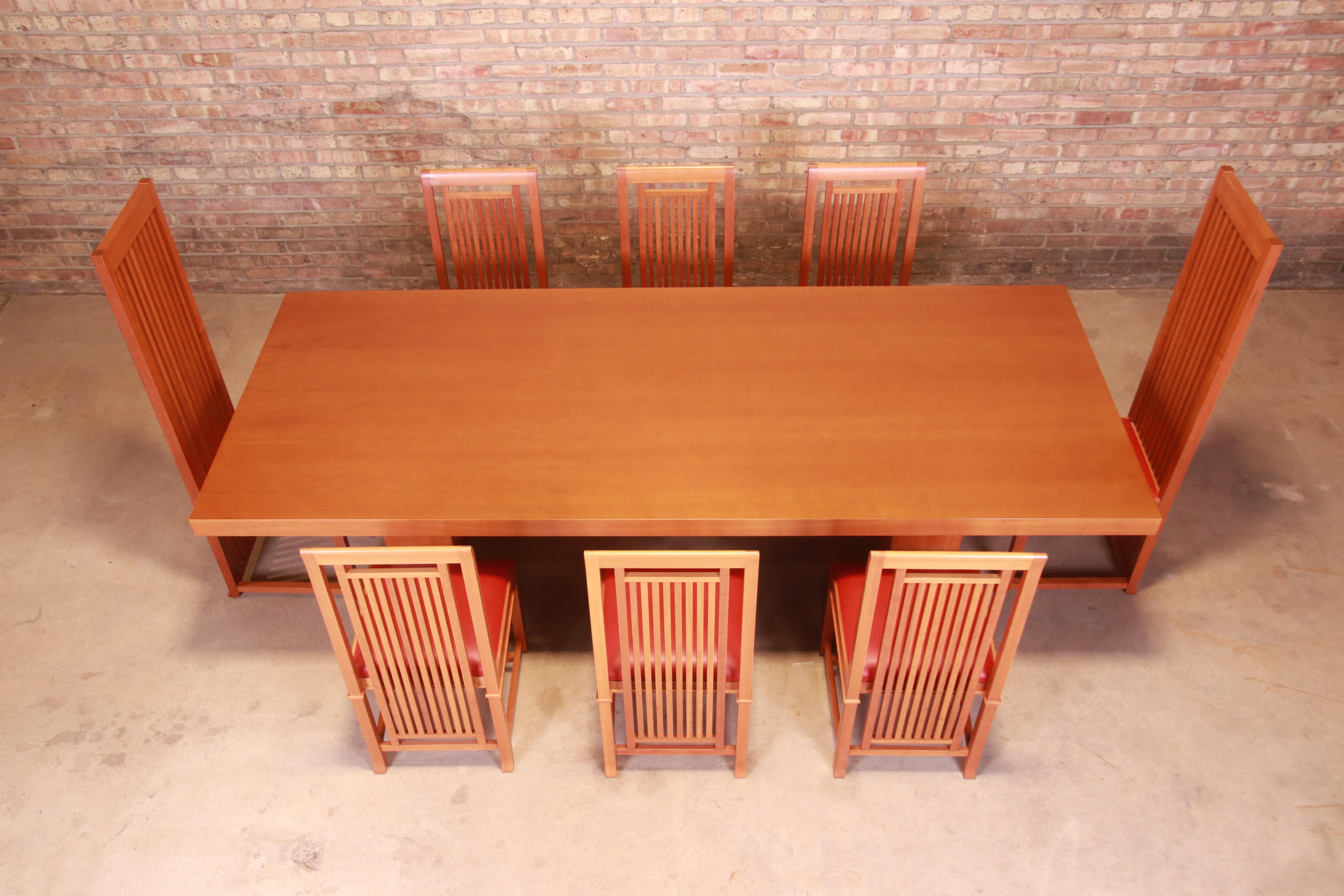 Frank Lloyd Wright for Cassina Arts & Crafts Dining Set, 1986 In Good Condition In South Bend, IN