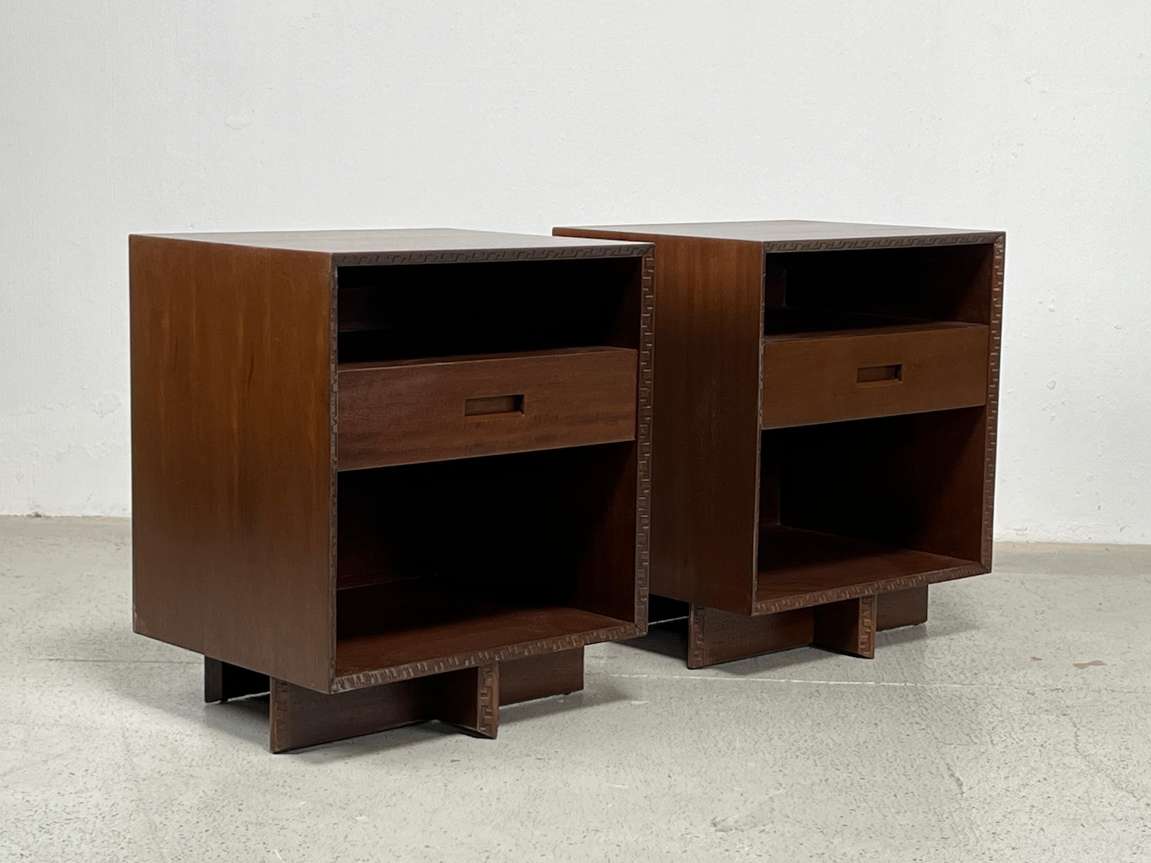 Frank Lloyd Wright for Henredon Pair of Nightstands For Sale 5