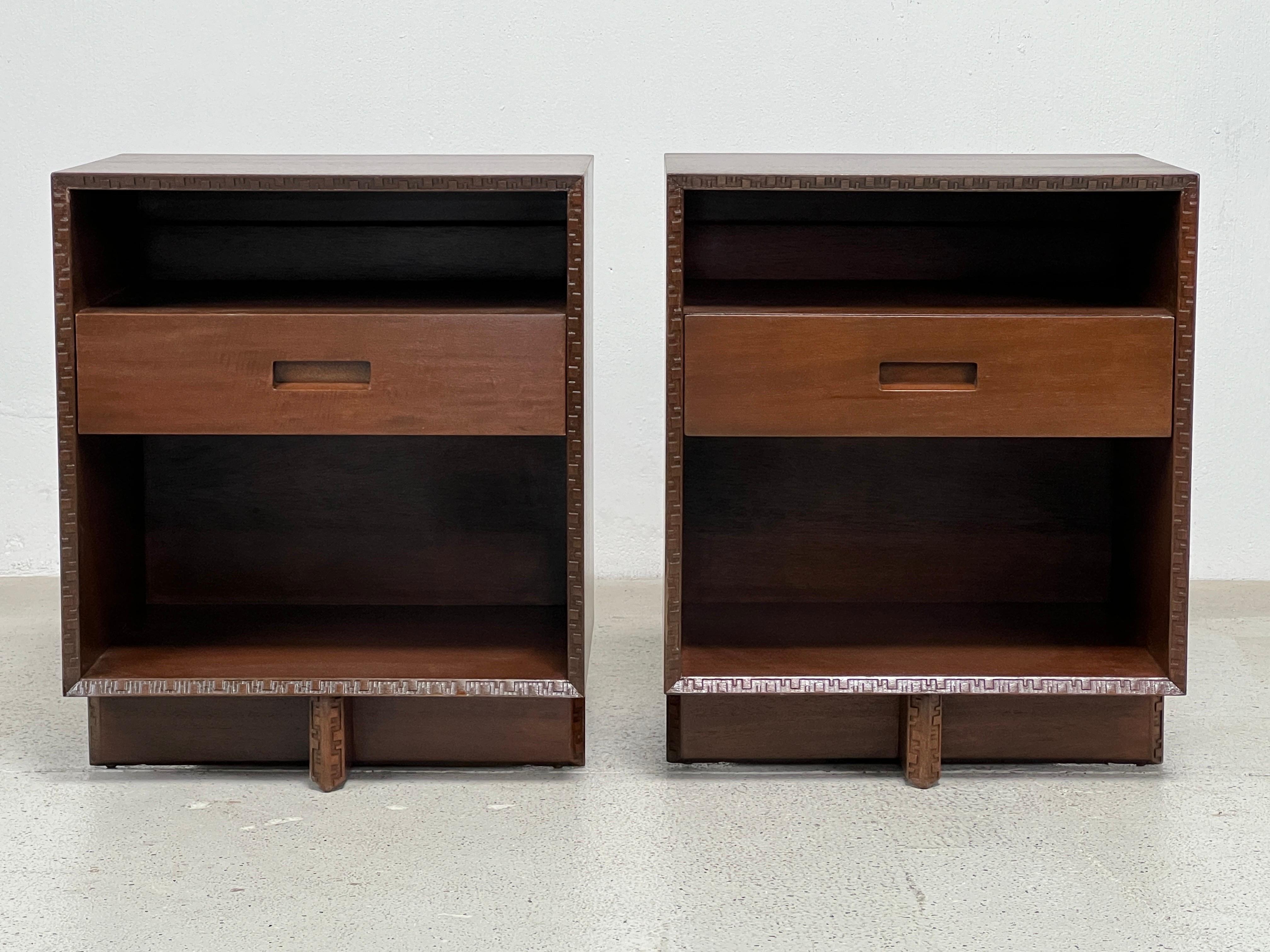 Frank Lloyd Wright for Henredon Pair of Nightstands For Sale 10