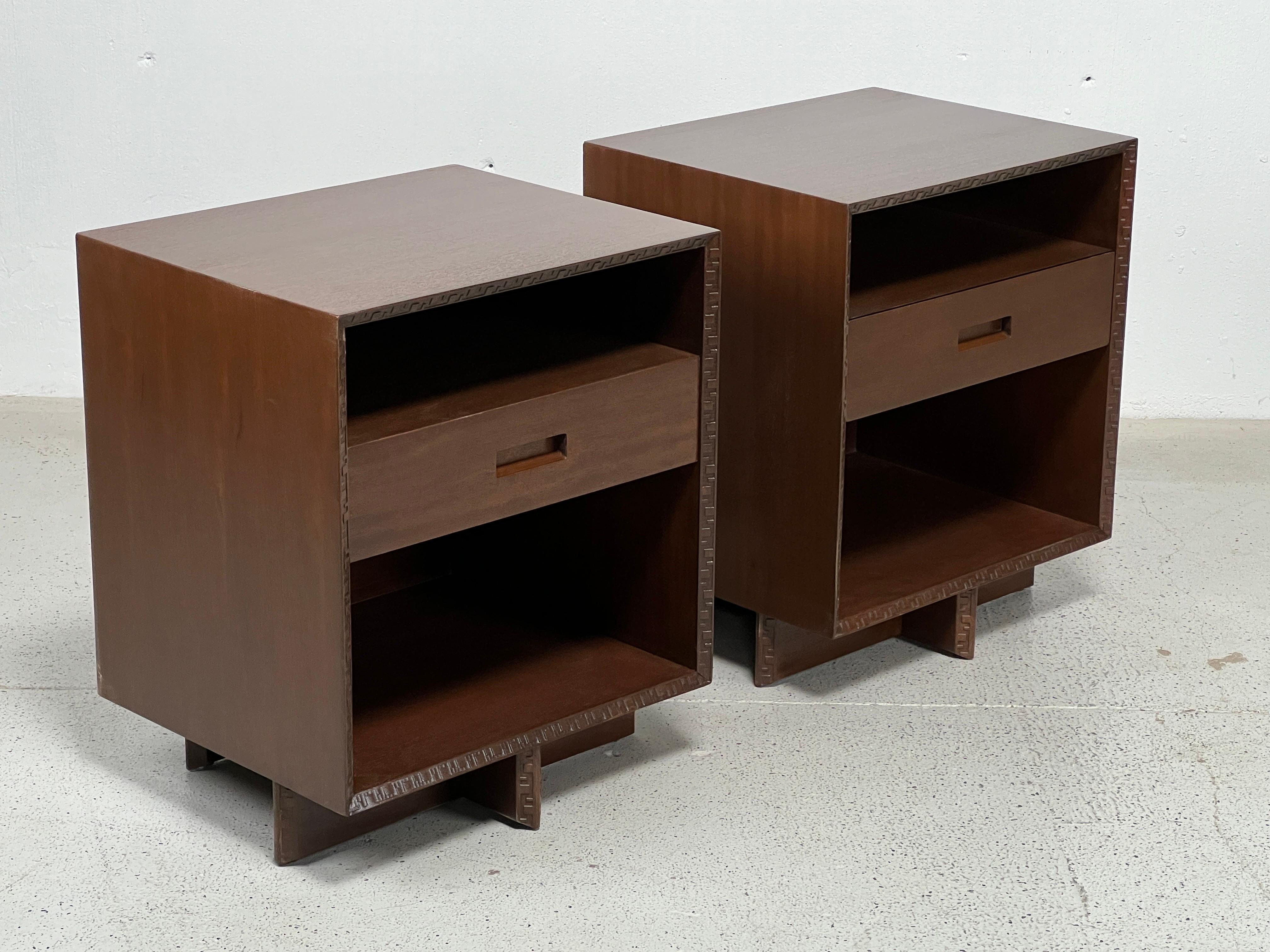 Frank Lloyd Wright for Henredon Pair of Nightstands For Sale 4