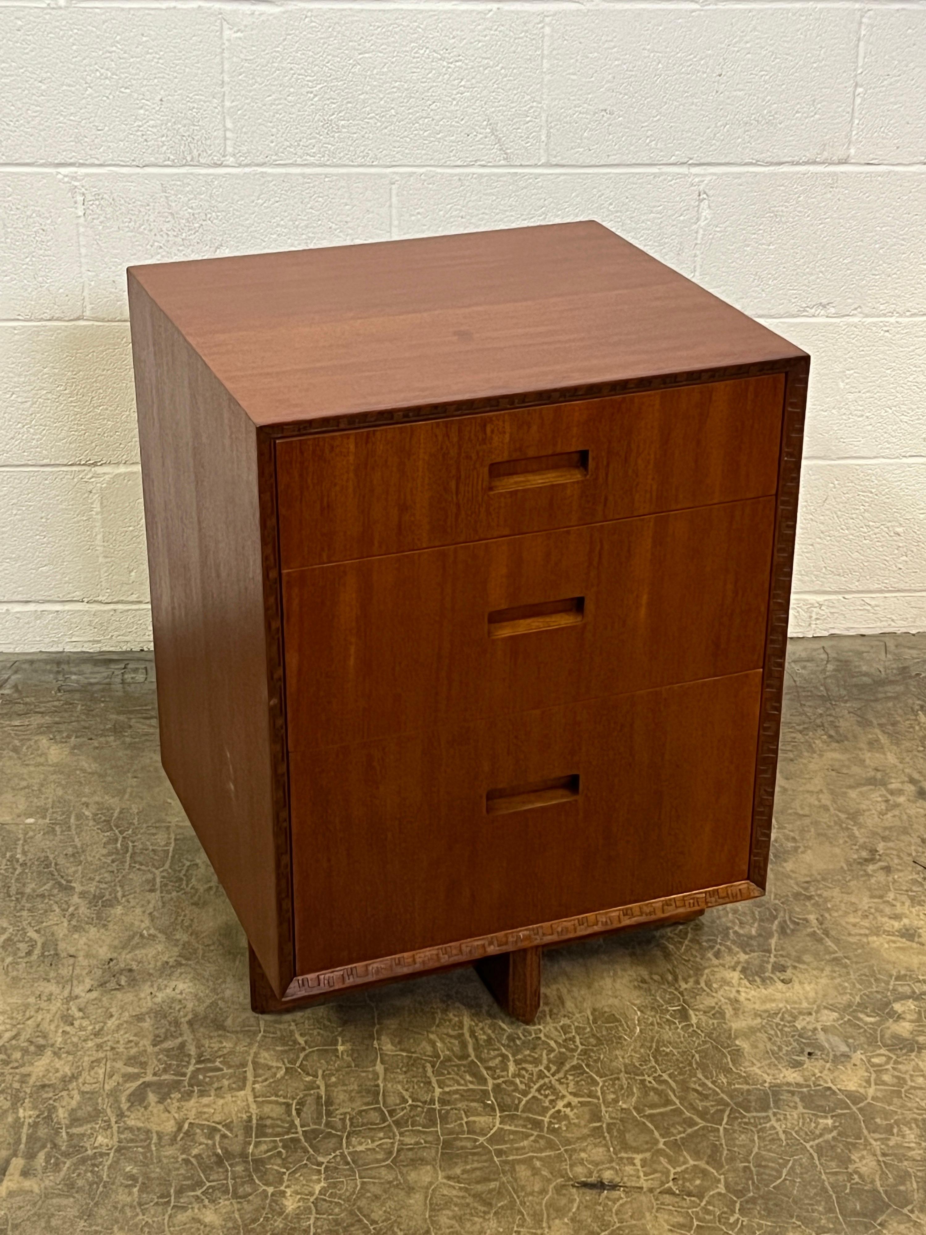 Frank Lloyd Wright for Henredon Small Chest In Good Condition In Dallas, TX