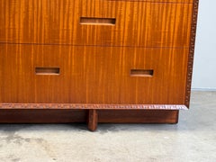 Gabinete Taliesin de Frank Lloyd Wright para Henredon