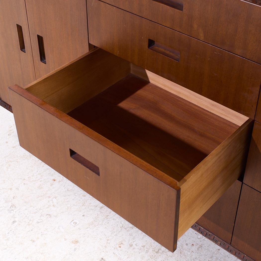 Frank Lloyd Wright for Heritage Henredon 'Taliesin' MCM Mahogany Credenza 4