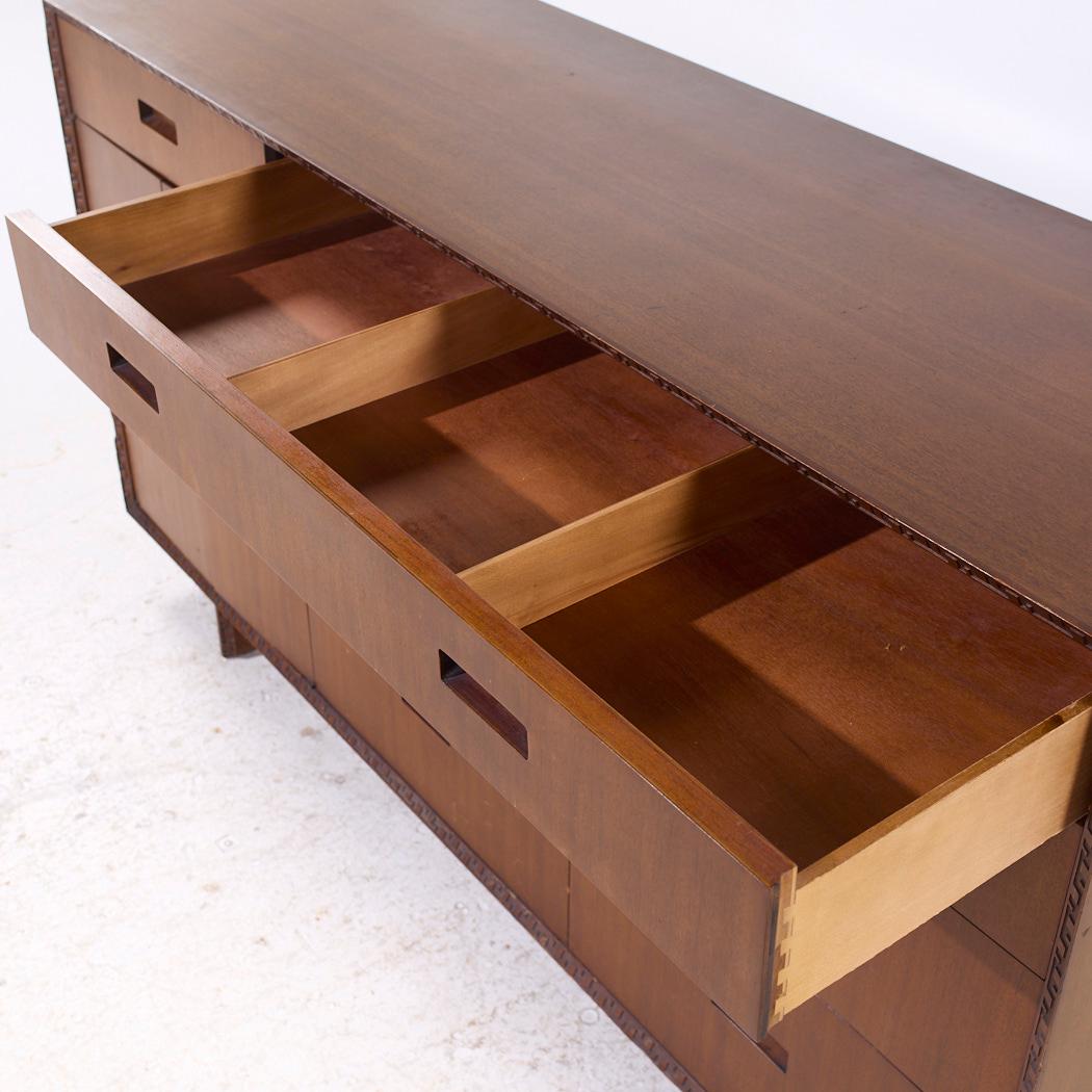 Frank Lloyd Wright for Heritage Henredon 'Taliesin' MCM Mahogany Credenza 7