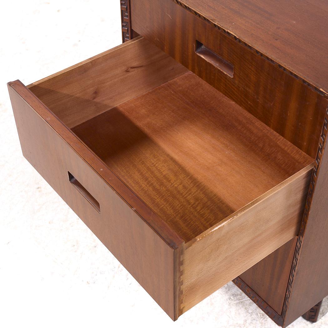 Frank Lloyd Wright for Heritage Henredon Taliesin MCM Mahogany Nightstand For Sale 3