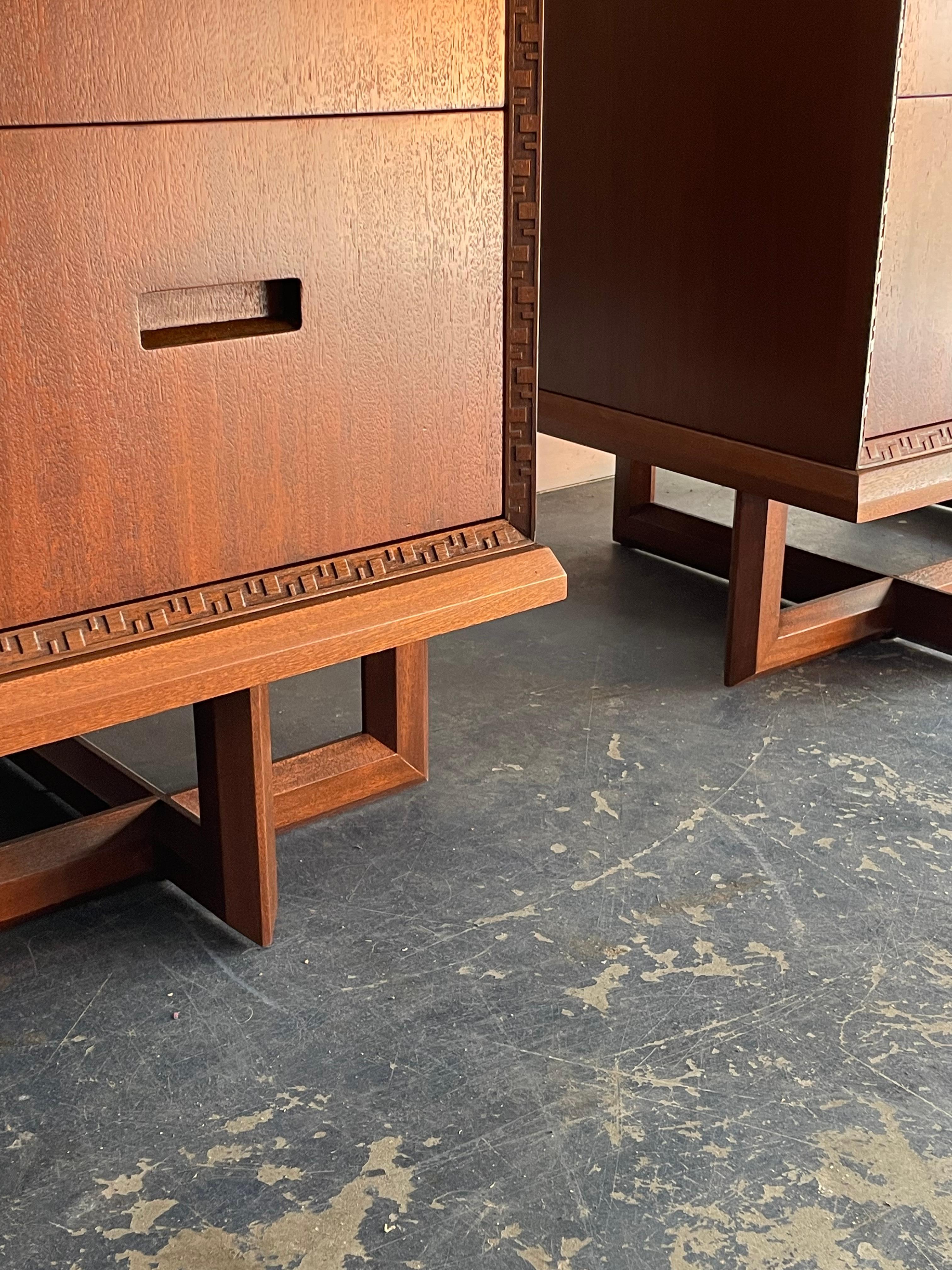 Frank Lloyd Wright for Henredon “Taliesin” Pair of Cabinets/ Chests In Good Condition For Sale In St.Petersburg, FL